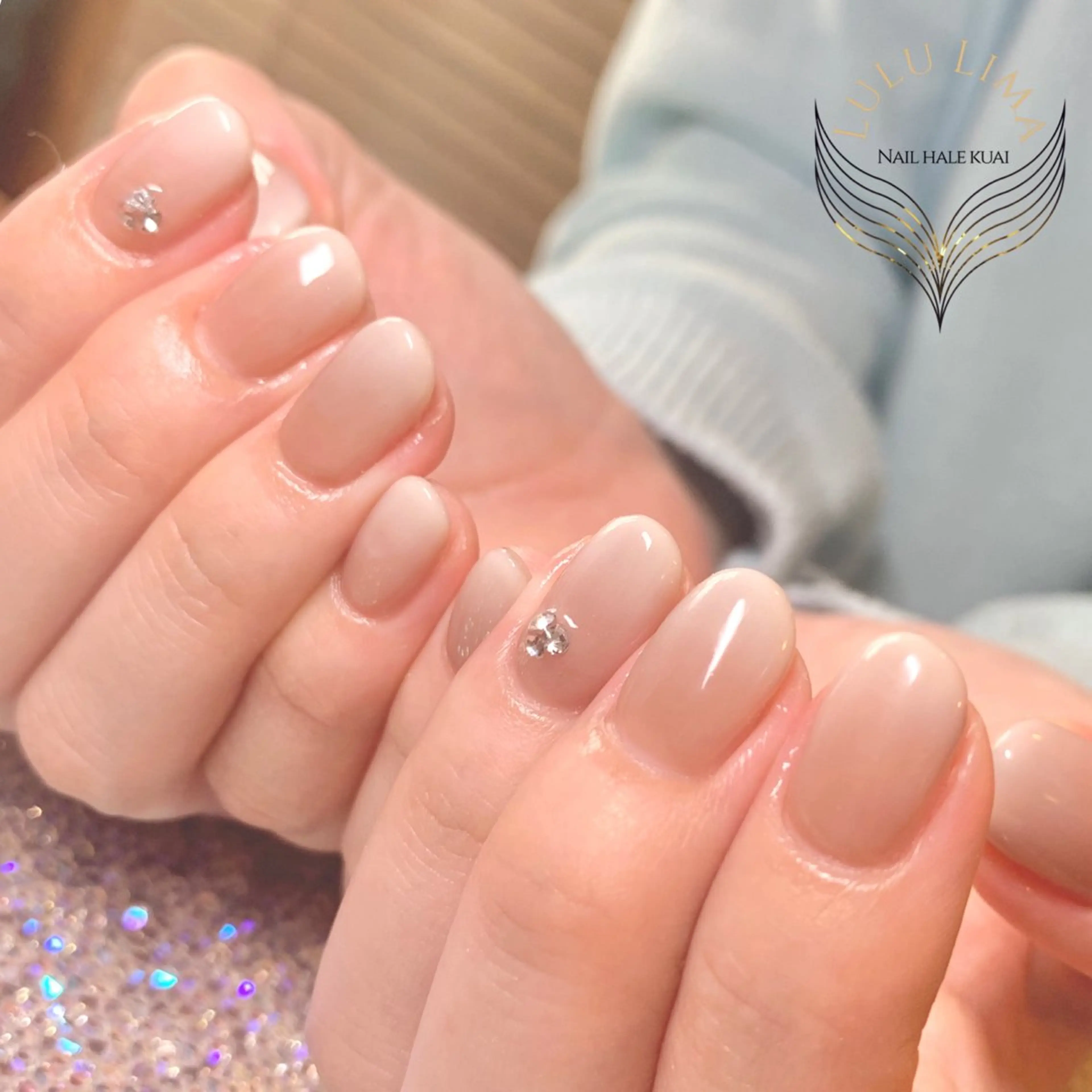 ネイル ストーンネイル ハンドネイル フットネイル ハンドケア LULU LIMAのネイルデザイン