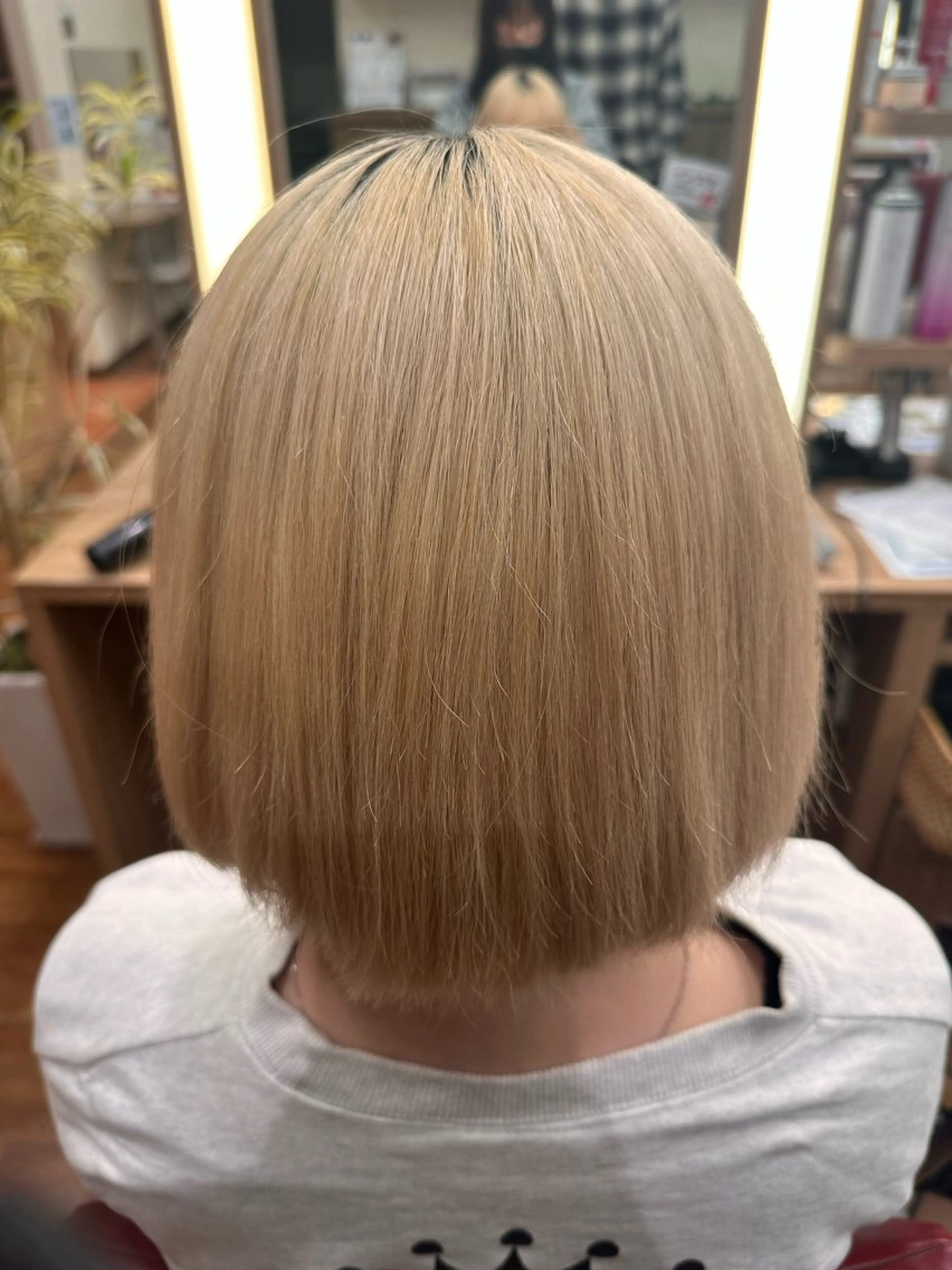 ミディアム ボブ beauty salon MORIWAKI所属・新田 くるみのヘアスタイル