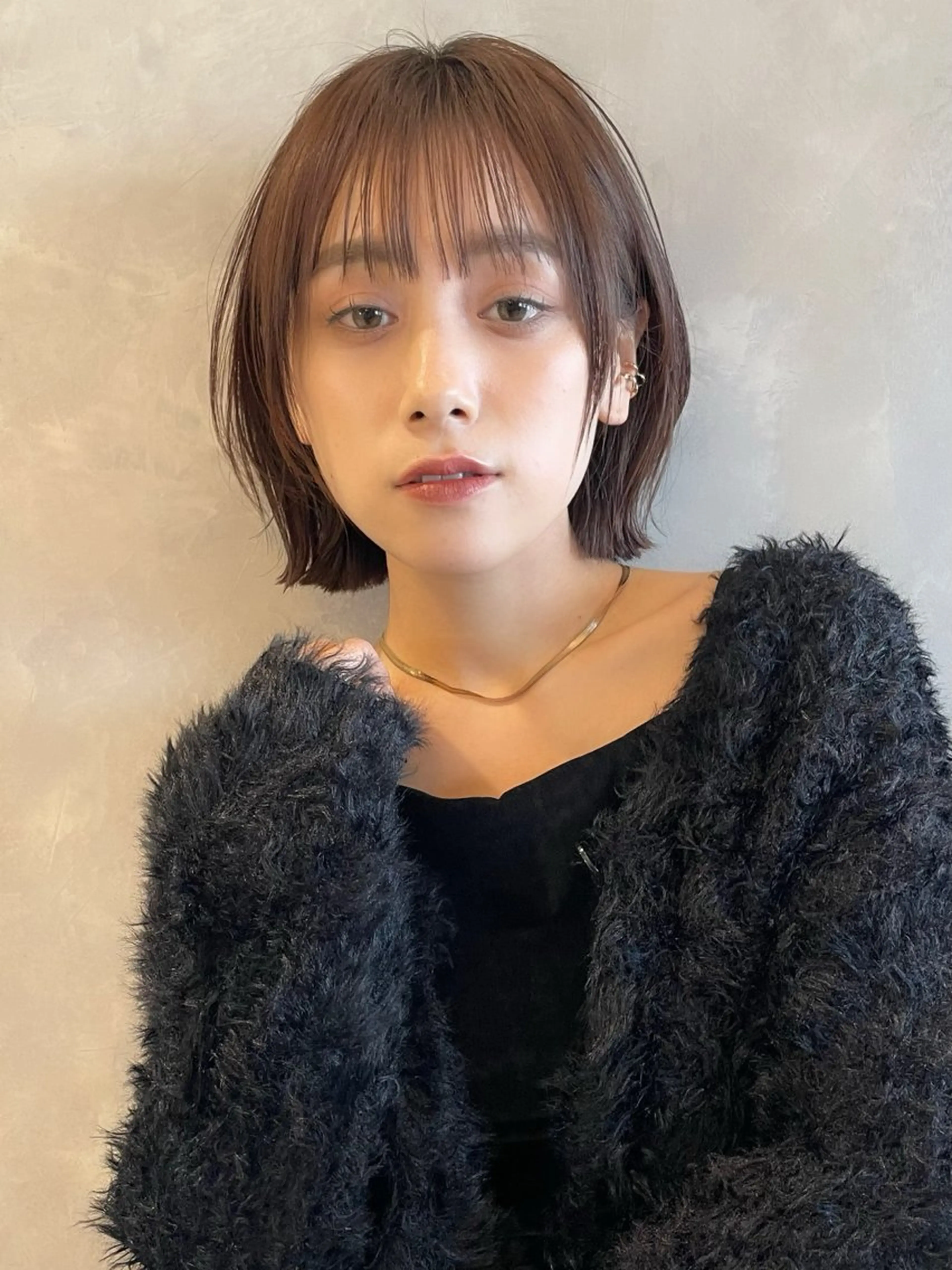 ミディアム ボブレイヤー ボブ くびれヘア 顔まわりレイヤー 髪質改善 カット ヘアカラー ボブ/デザインカラー /表参道/新井美有紀のヘアスタイル