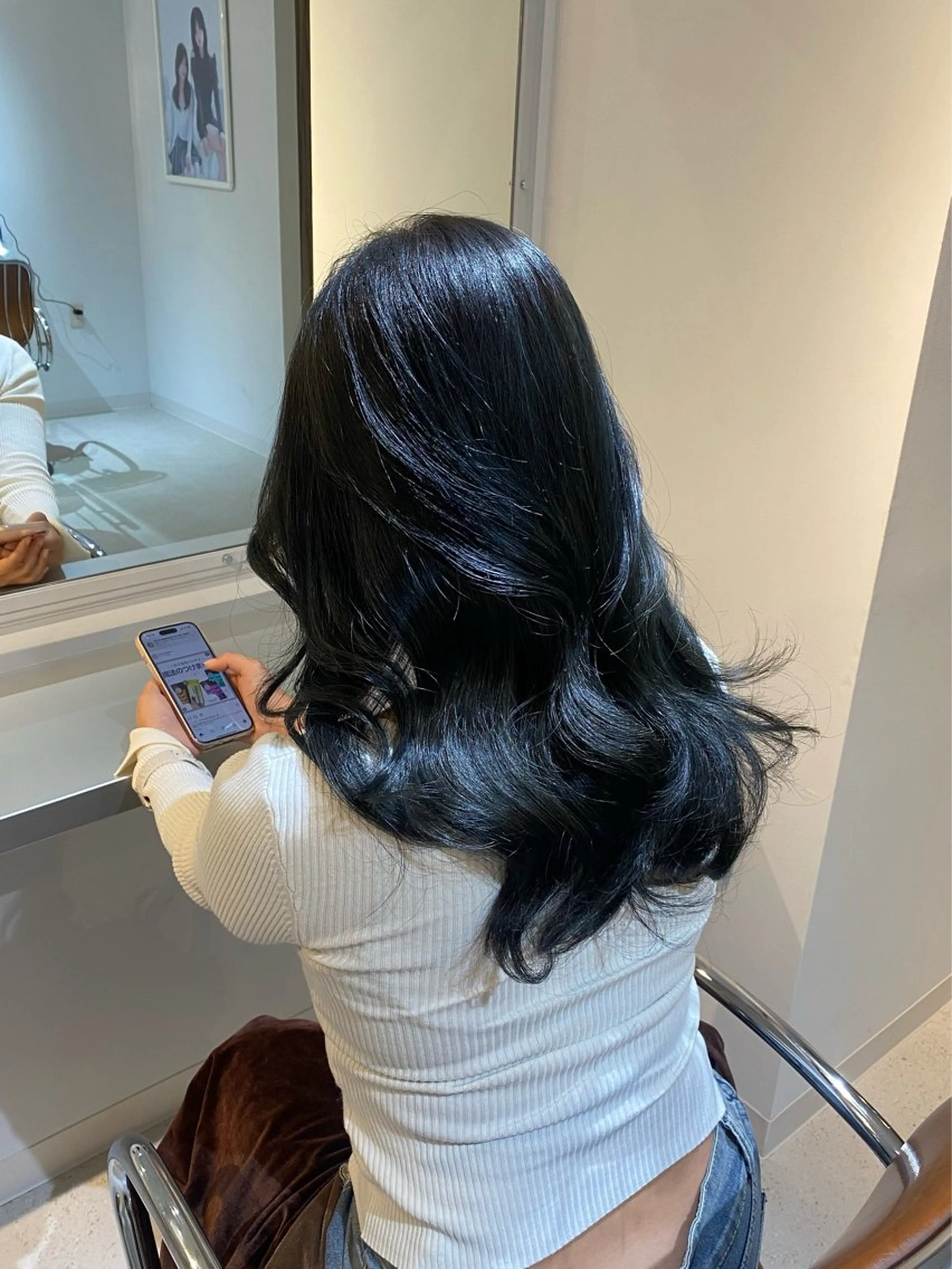 ロング カラー 黒髪 ブリーチ ブルーカラー ブルーブラック 透明感カラー tamtam市川店所属・itabasi noaのヘアスタイル