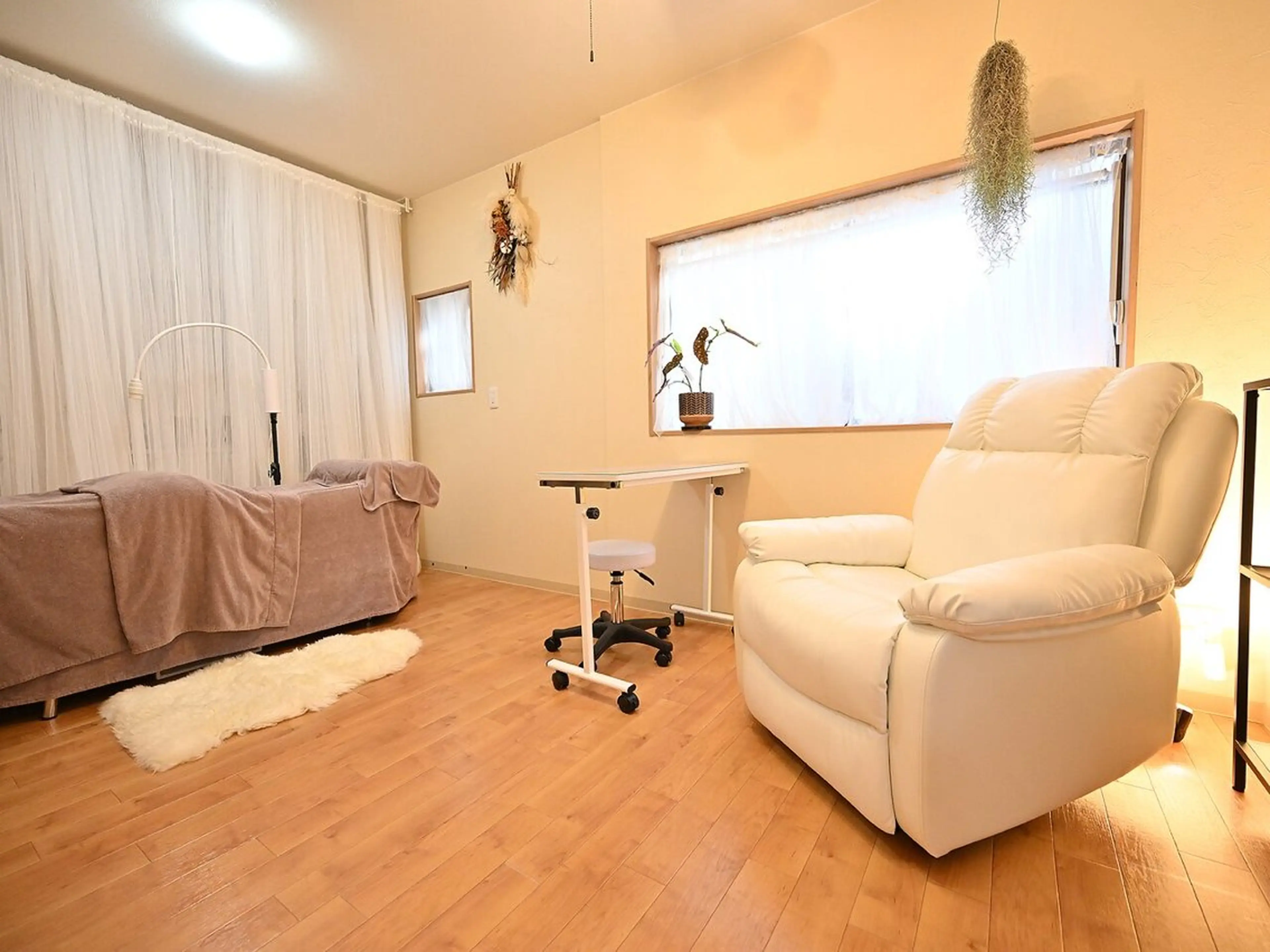 マツエク・マツパ 1ヶ月後も半分残る 高持続LEDエクステのマツエク・マツパデザイン