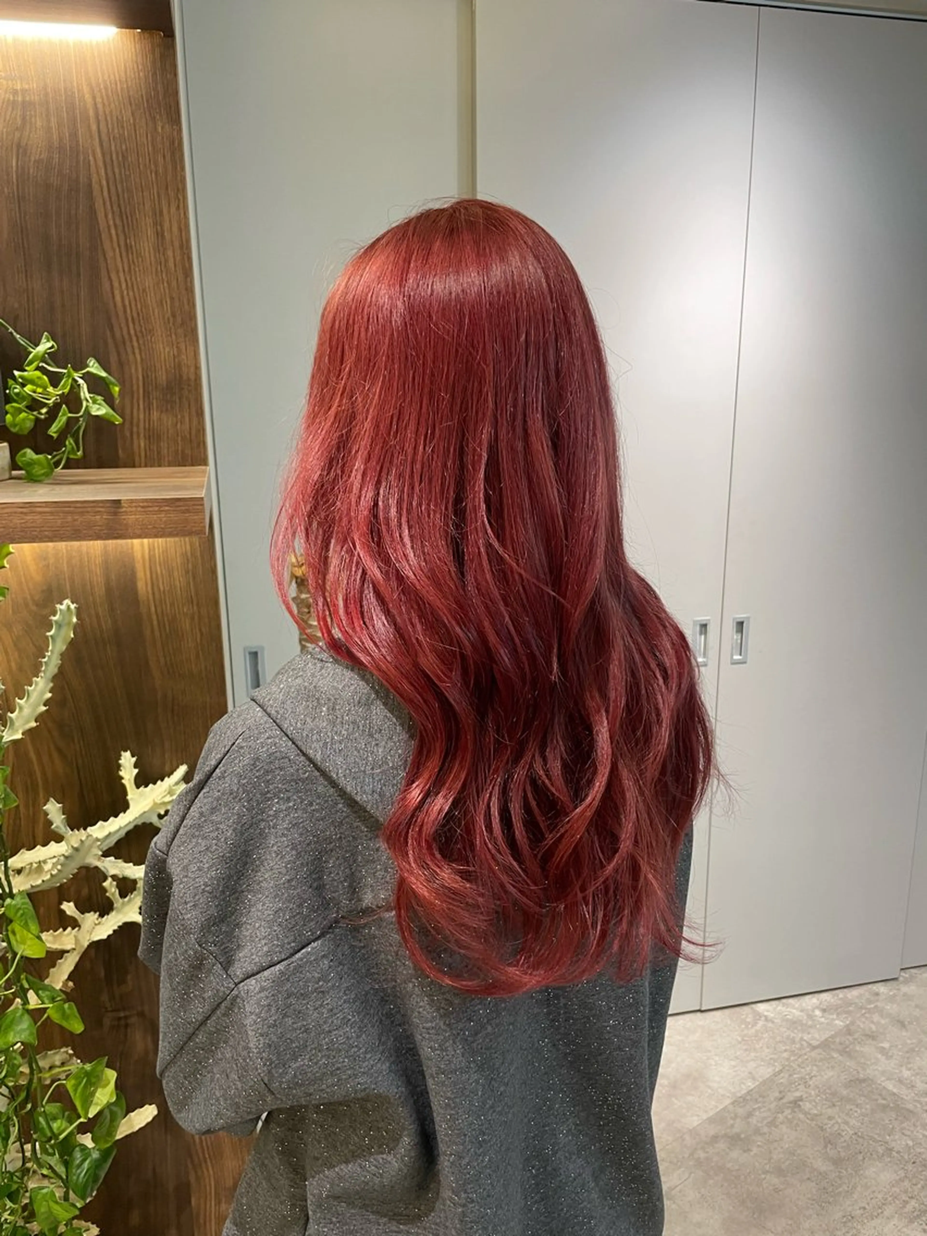 カラー ブリーチ レッドカラー Toiro 新宿所属・新宿/新宿三丁目 yuinaのヘアスタイル