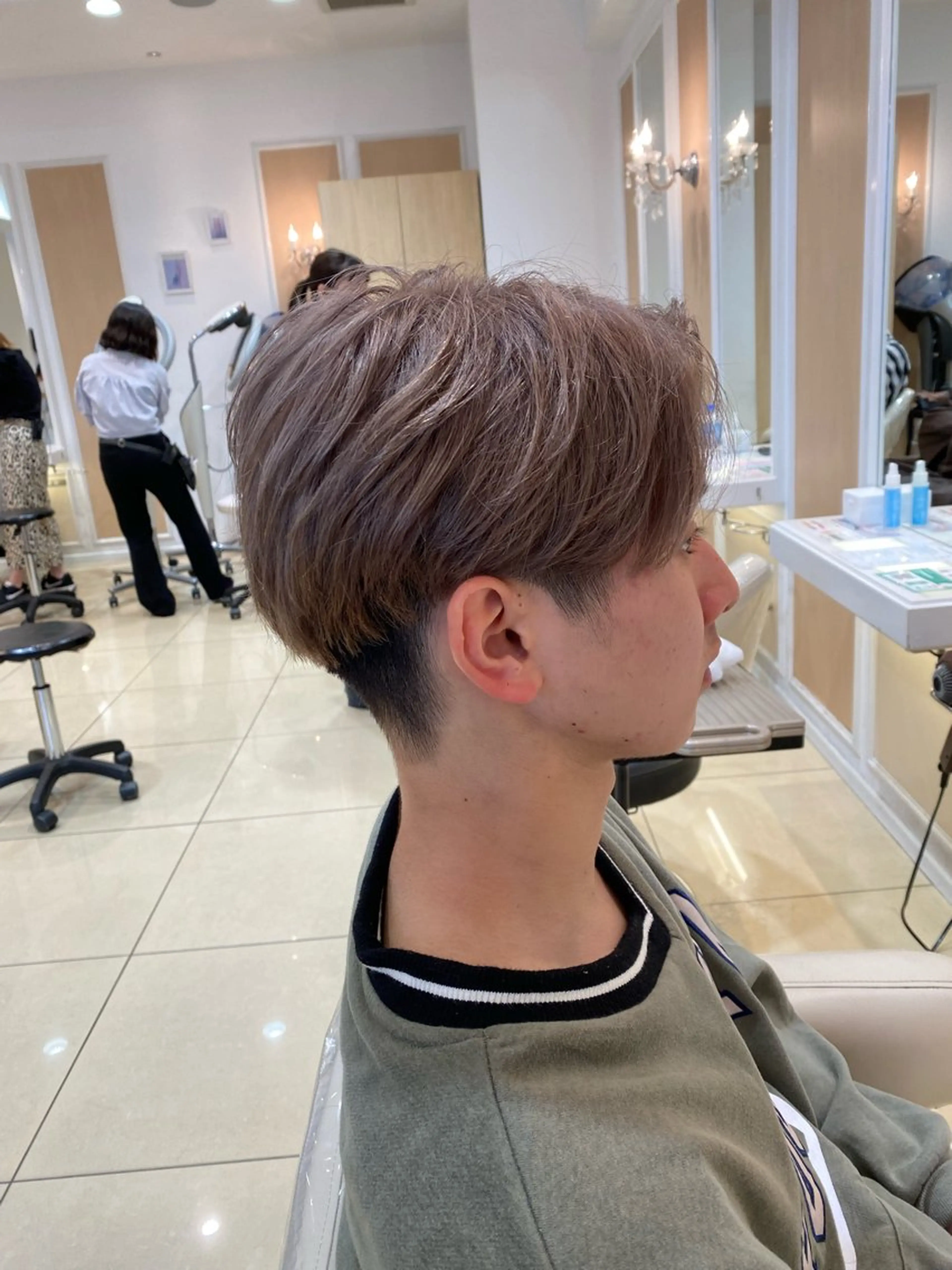 ショート カラー メンズ カット ヘアカラー メンズ特化型美容師 栗山勇人のヘアスタイル