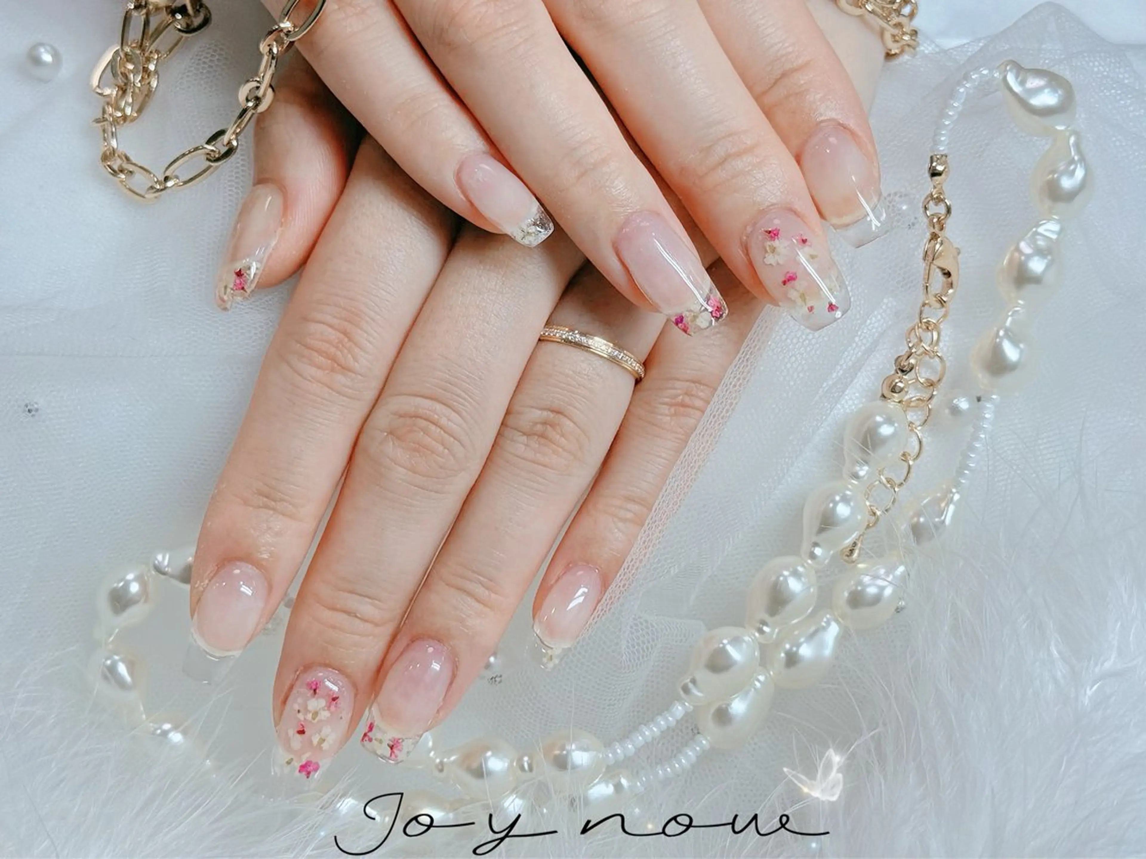 ロング ハンドネイル Joy Nowのネイルデザイン