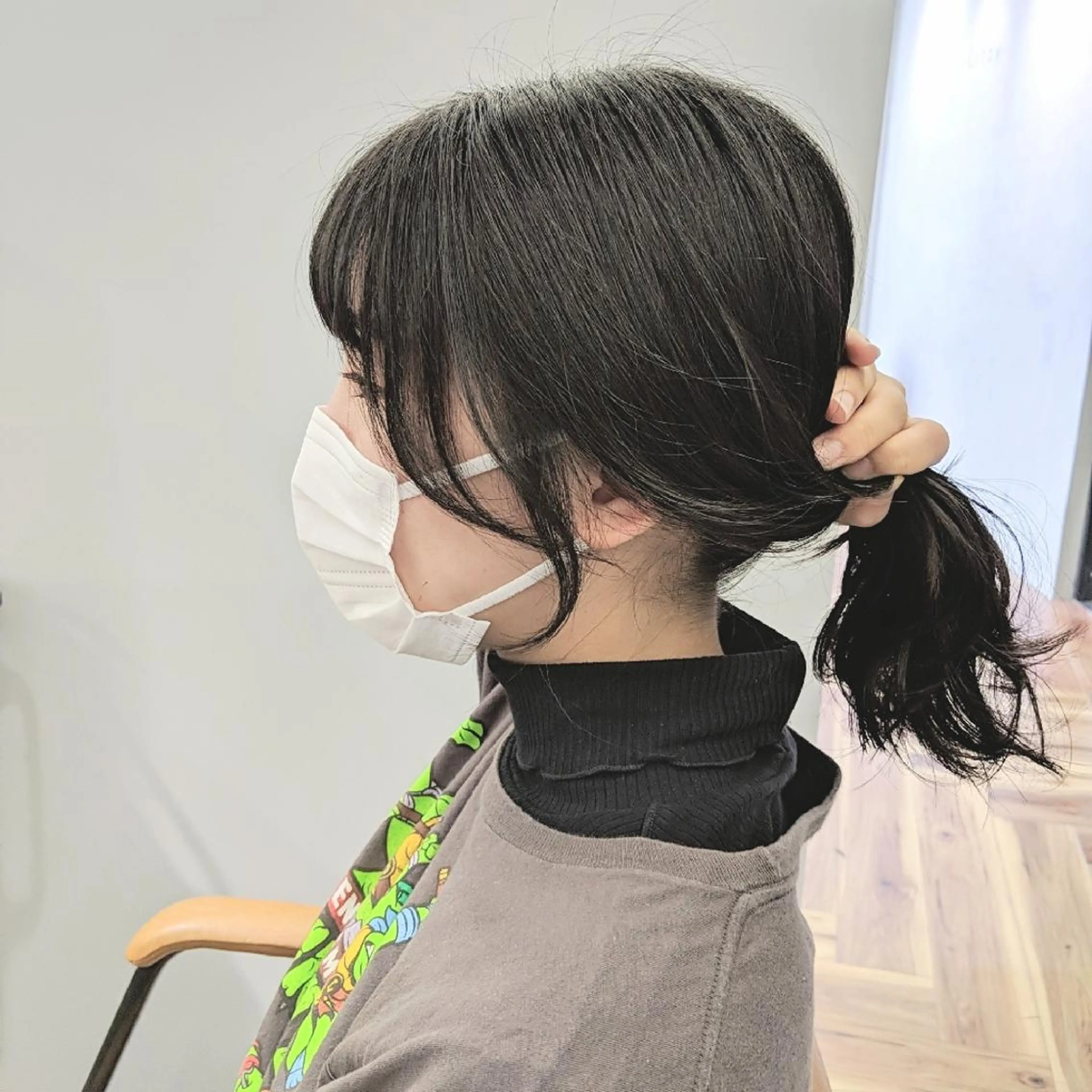 セミロング エギョモリ 韓国風ヘア レイヤーカット PRIVATE SALON EYES所属・EYES リアのマツエク・マツパデザイン