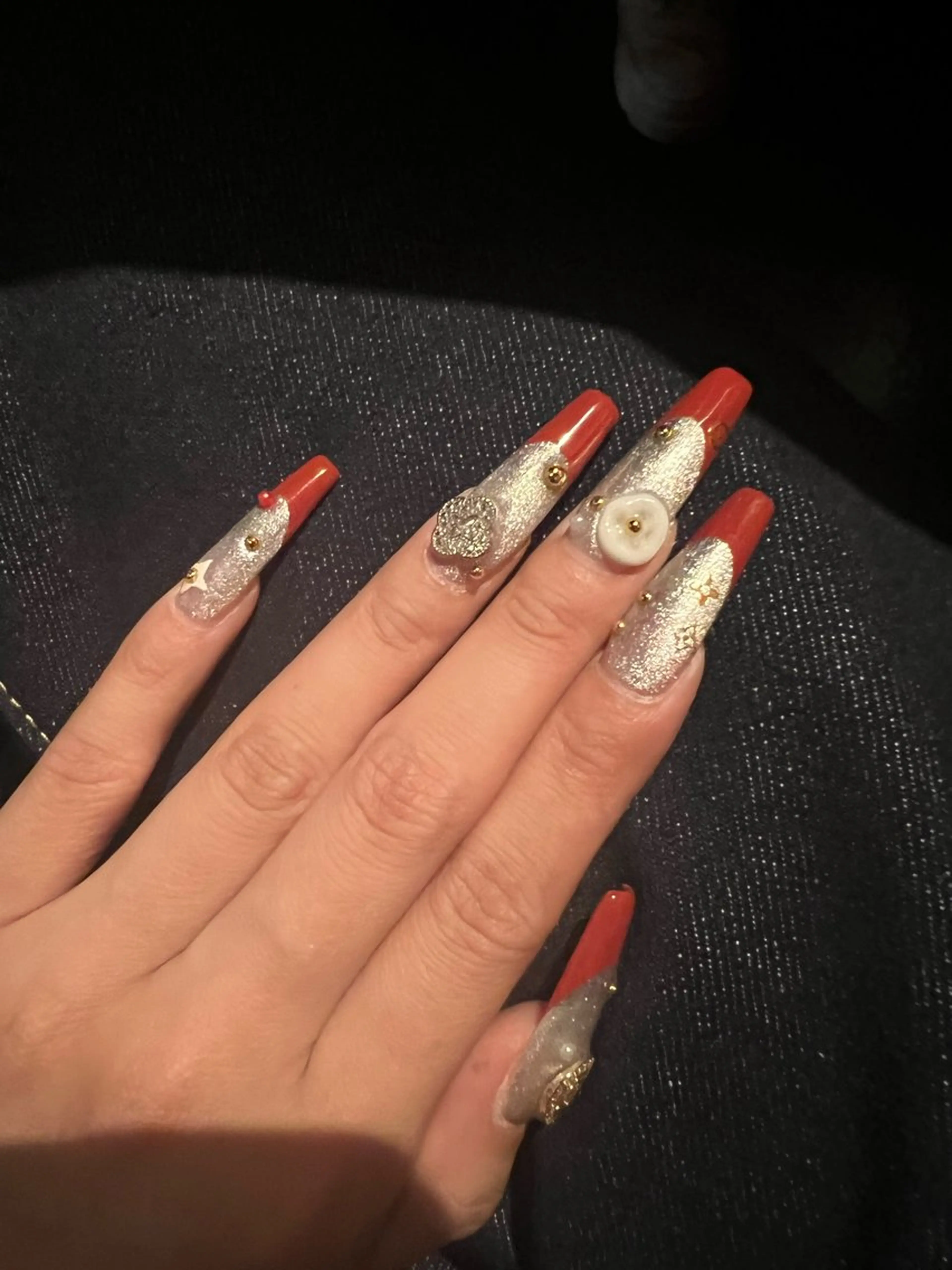 ネイル ハンドネイル &ME シシのネイルデザイン