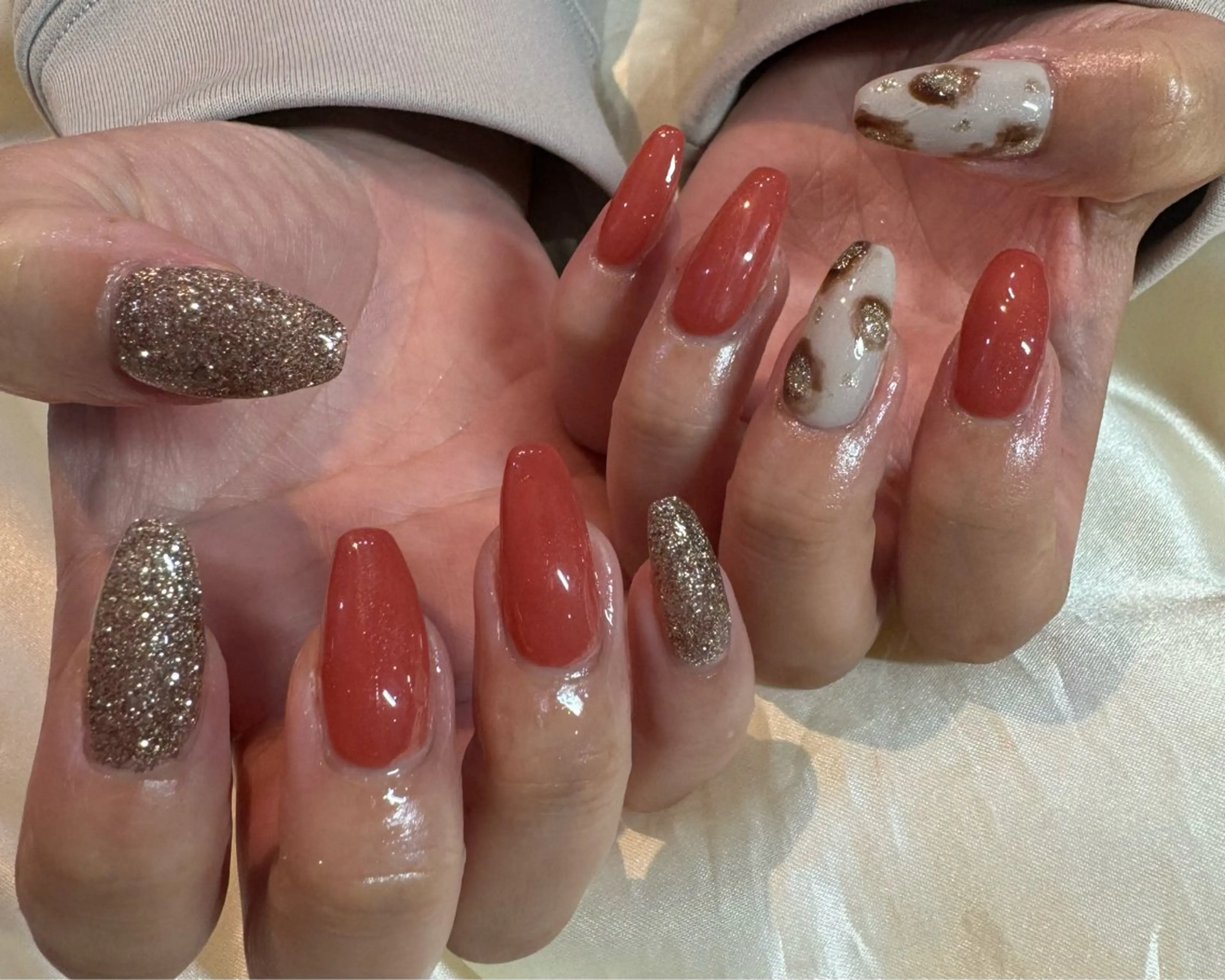 ネイル ハンドネイル 藤井 里緒奈のネイルデザイン