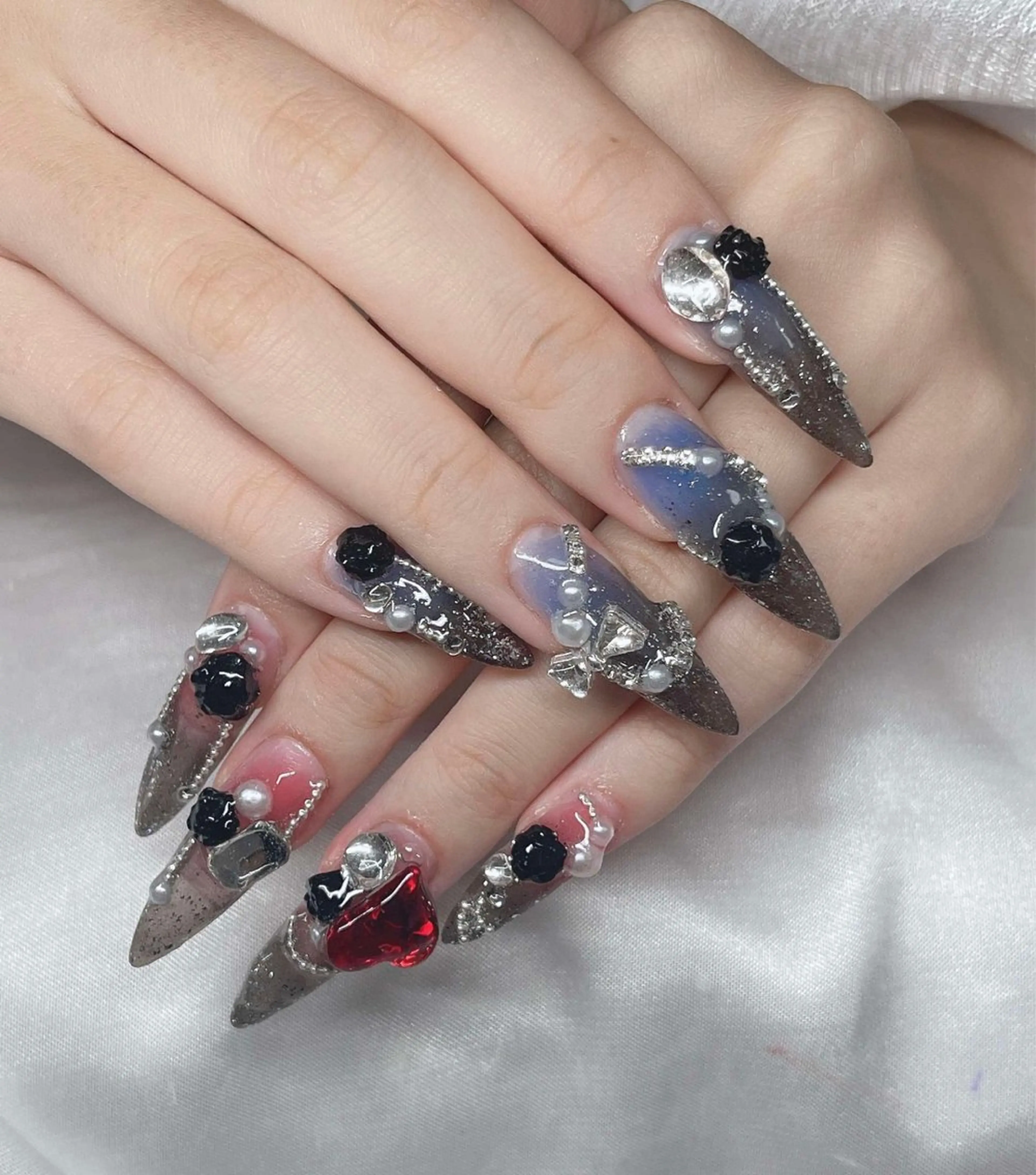 ネイル ハンドネイル Lee Nailsのネイルデザイン