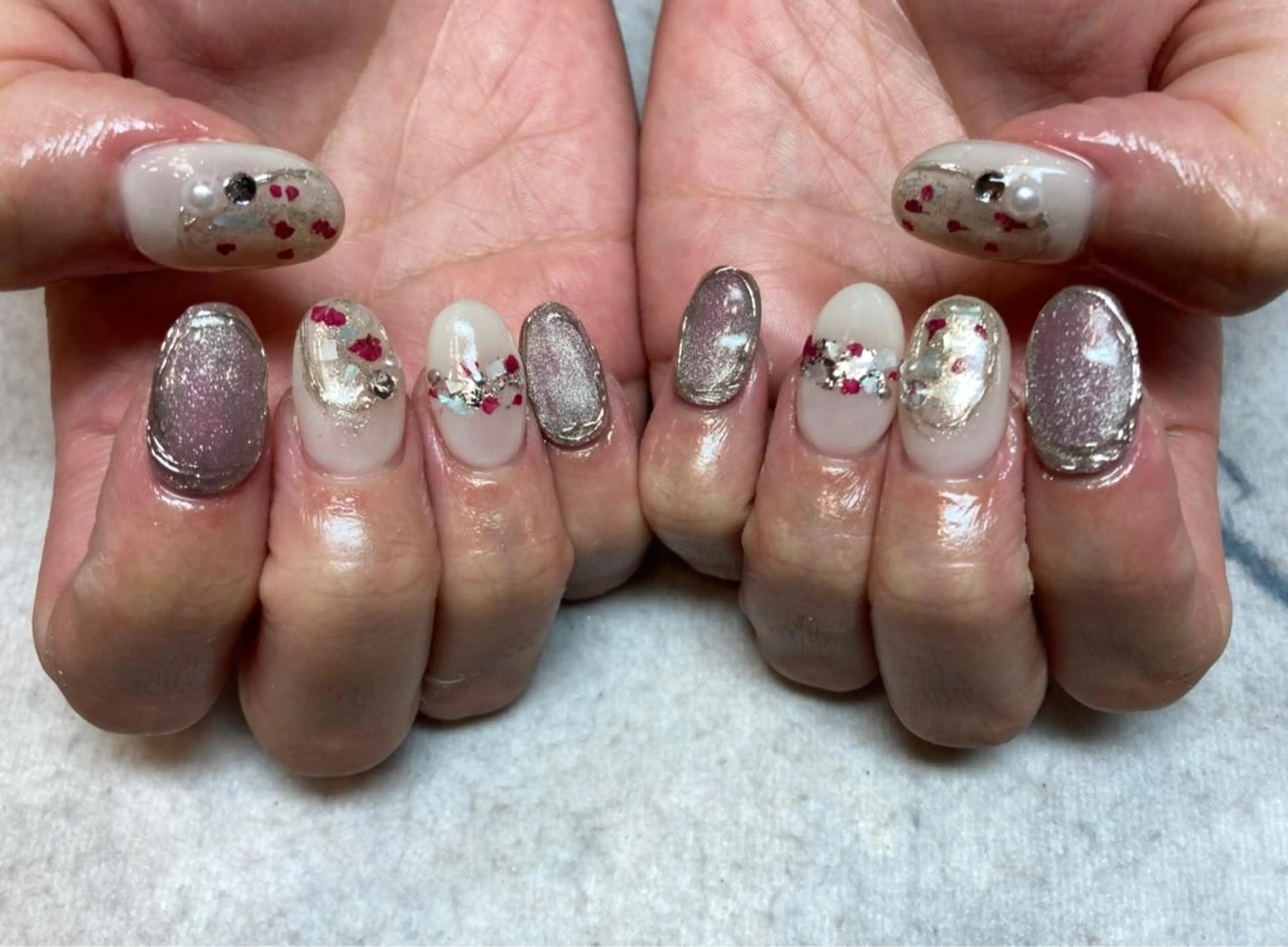 ネイル ネイルリボン 受付スタッフのネイルデザイン