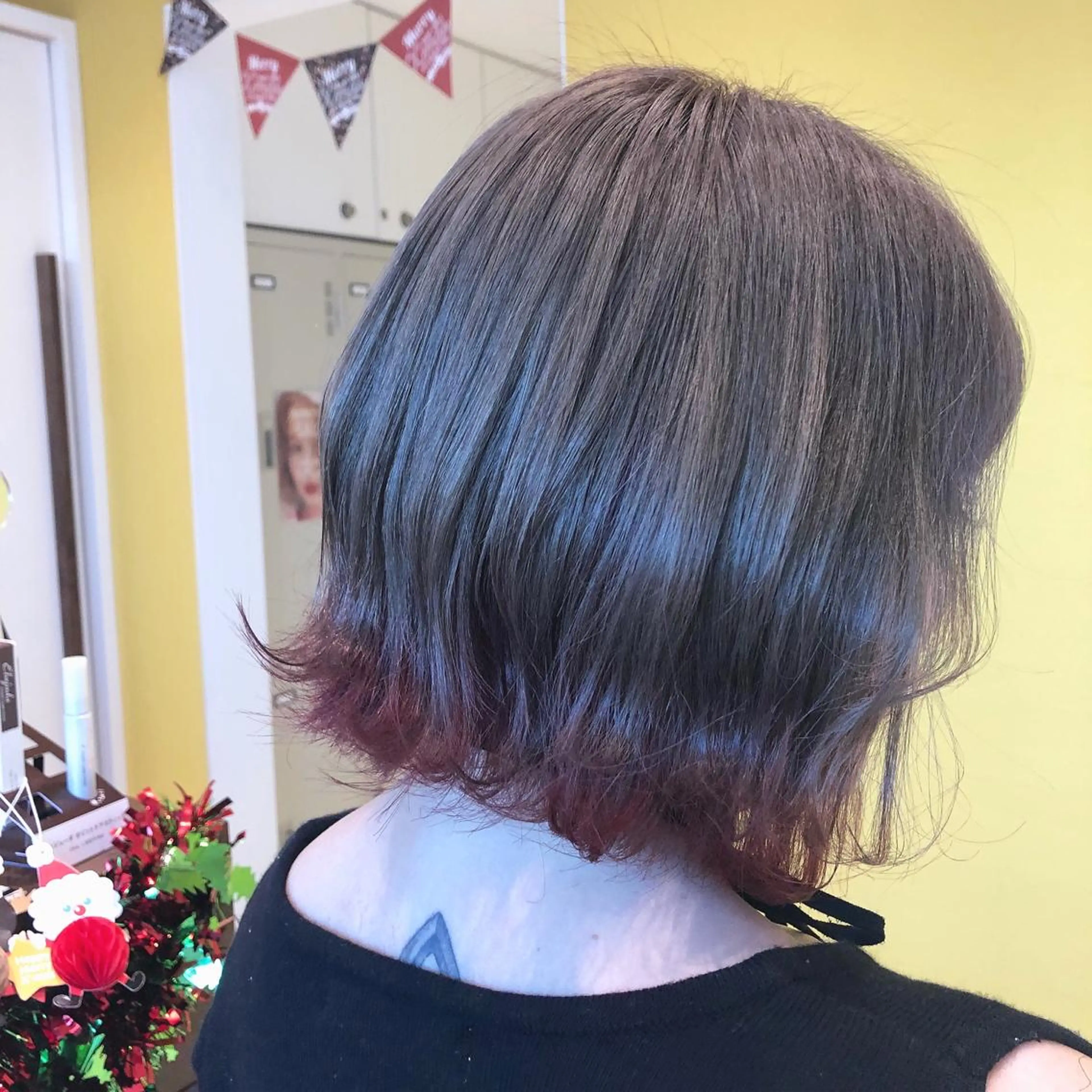 ショート カラー インナーカラー ボブ レイヤーカット ヘアカラー sano sayakaのヘアスタイル