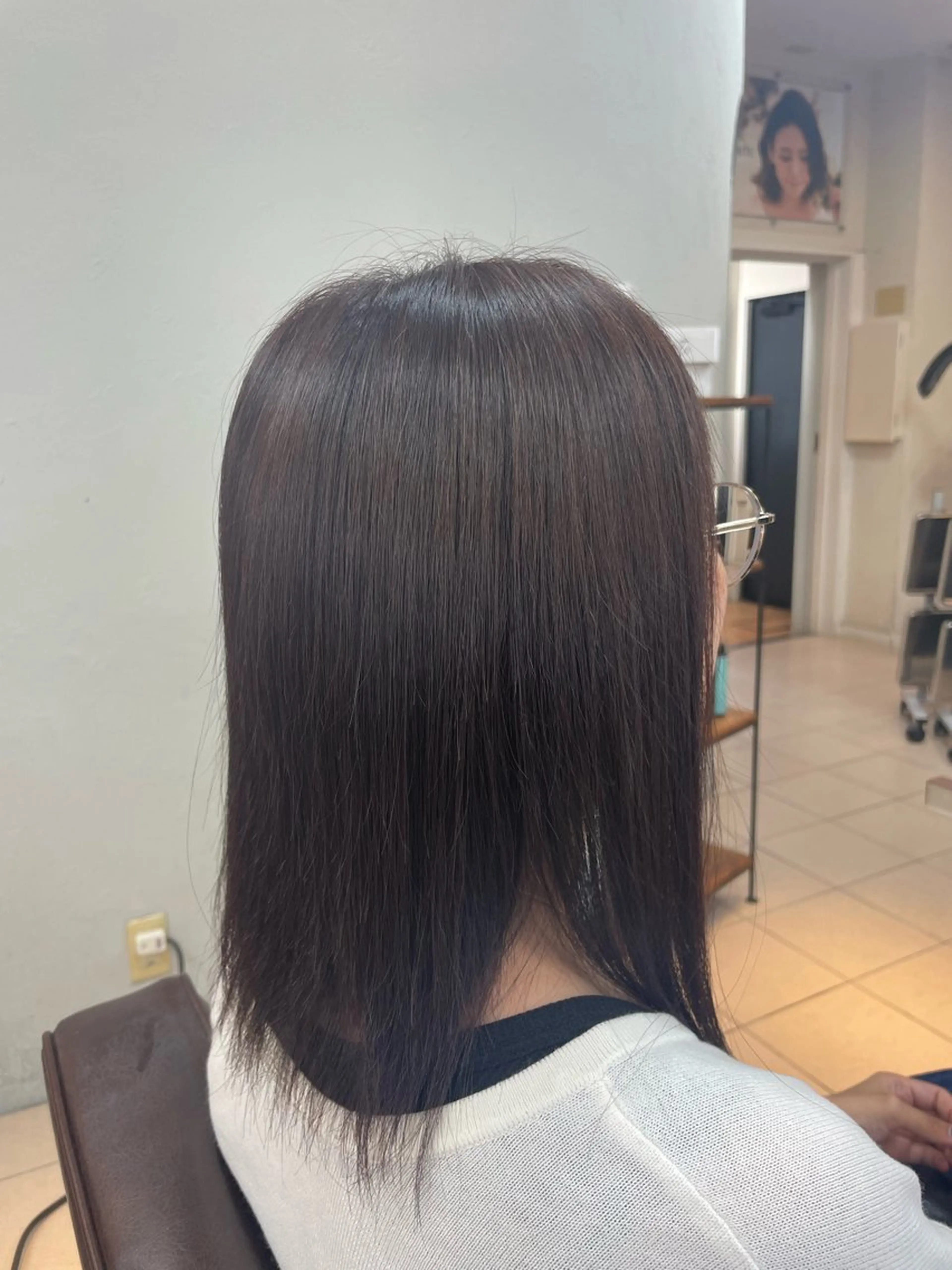 ミディアム カラー ハイトーン×デザイン 🪽🫧HIKARIのヘアスタイル