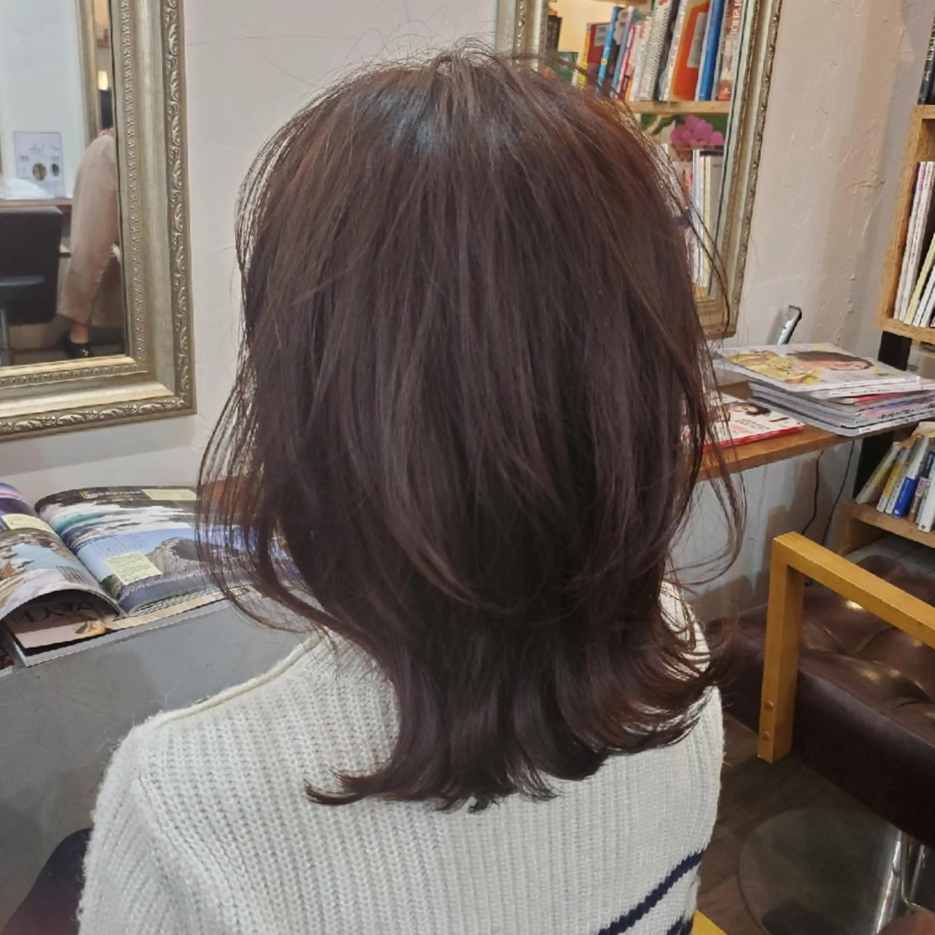 ミディアム カラー カット ヘアカラー トリートメント フリーランス所属・韓国ヘア レイヤー くびれヘアMATSUのヘアスタイル