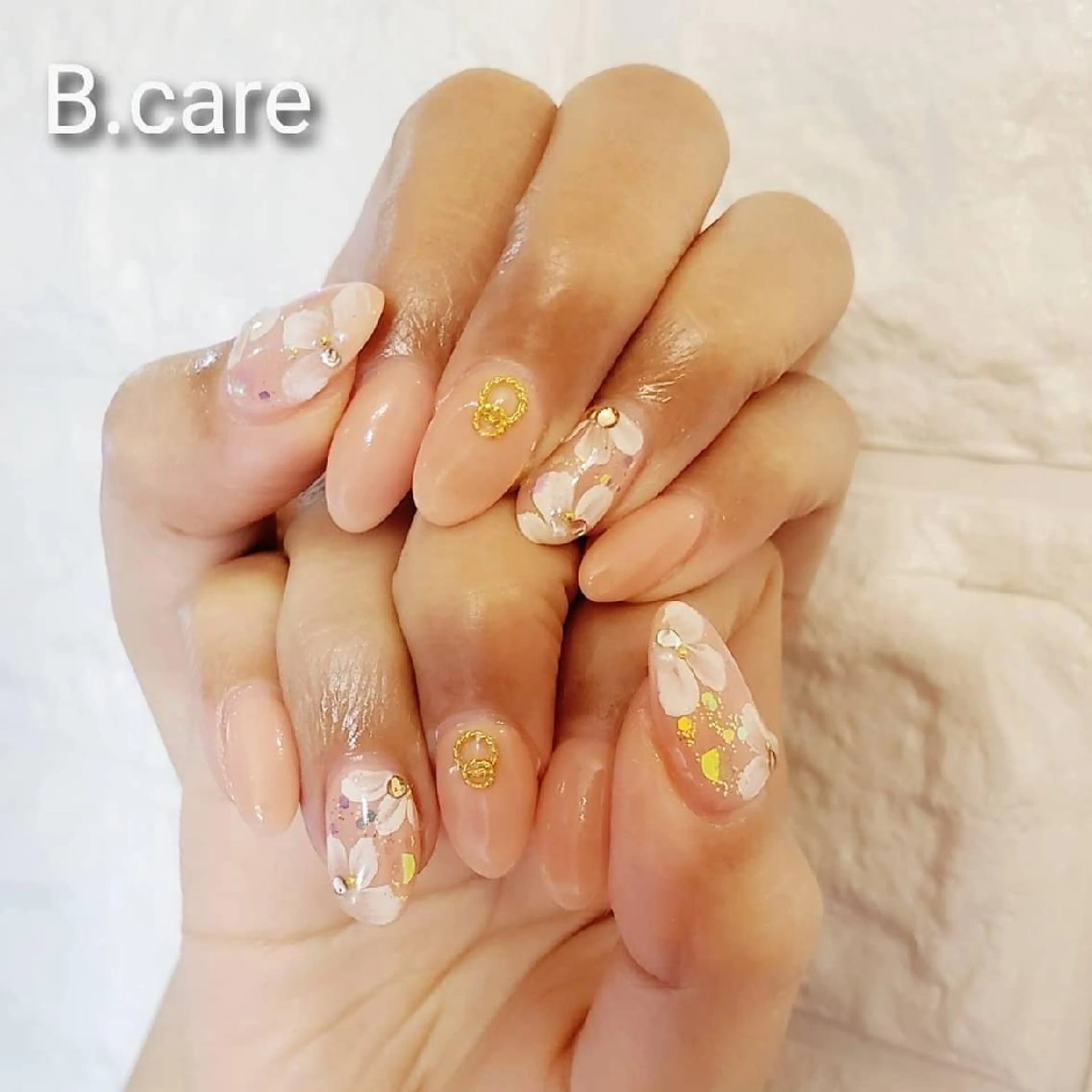 ネイル B.care自由ヶ丘所属・早坂  のネイルデザイン