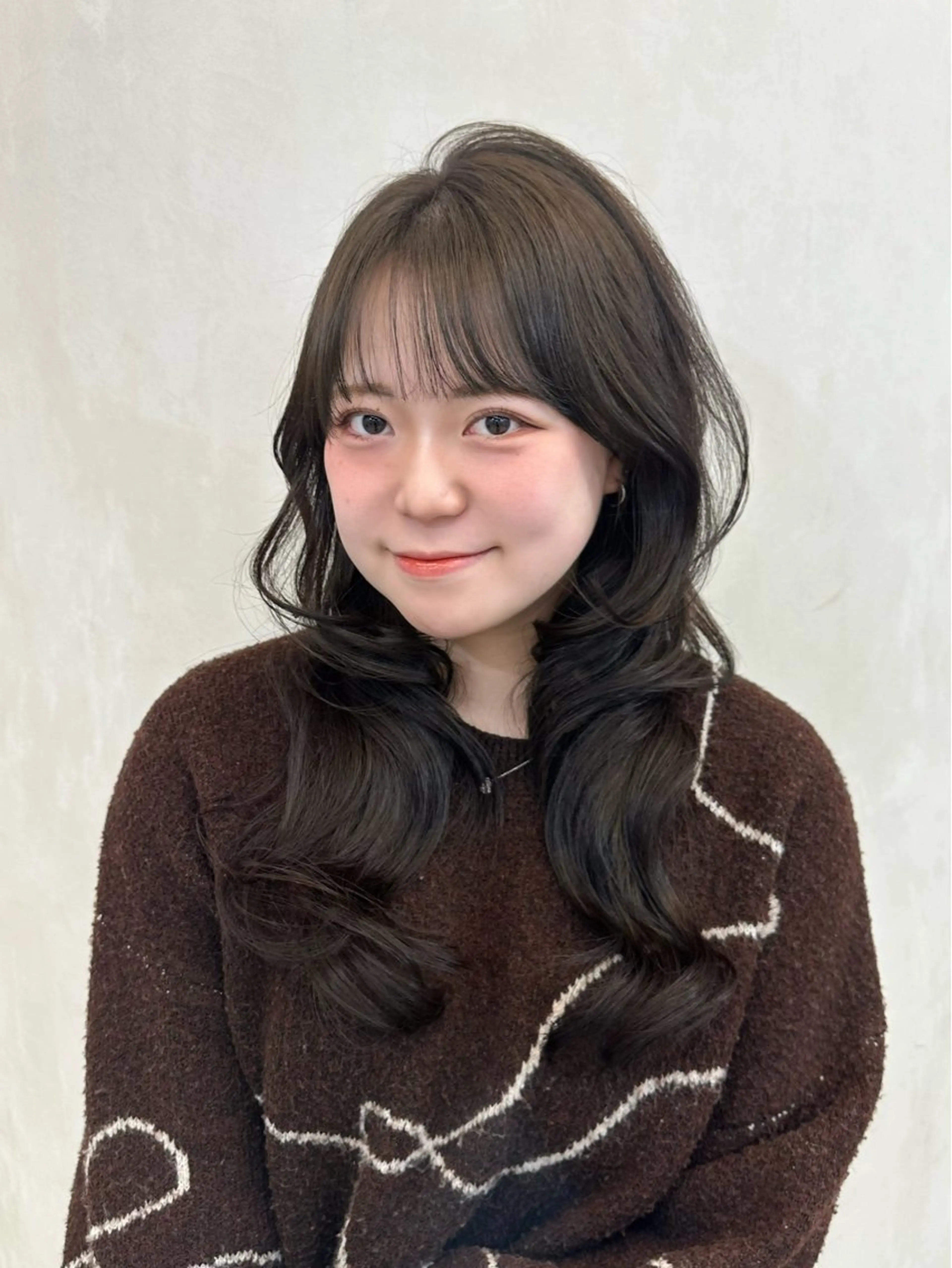 ロング カラー ブリーチ ケアカラー ブリーチなしカラー 髪質改善 韓国風ヘア カット ヘアカラー トリートメント ヘアセット ARMONY表参道店所属・韓国風レイヤーカラー ライムのヘアスタイル