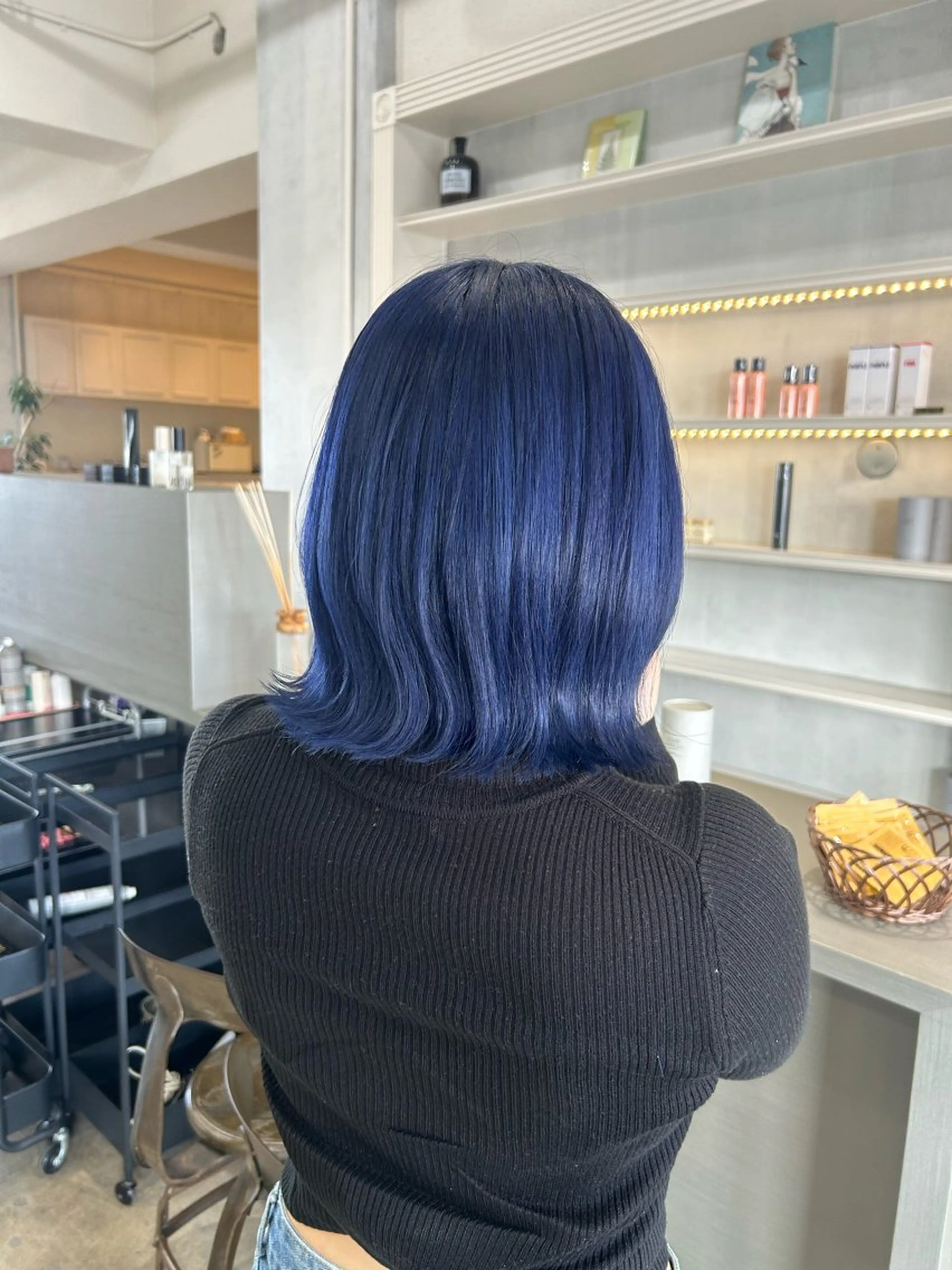 ミディアム カラー カット ヘアカラー 髪質改善×ハイトーン レイヤー天神美容室のヘアスタイル