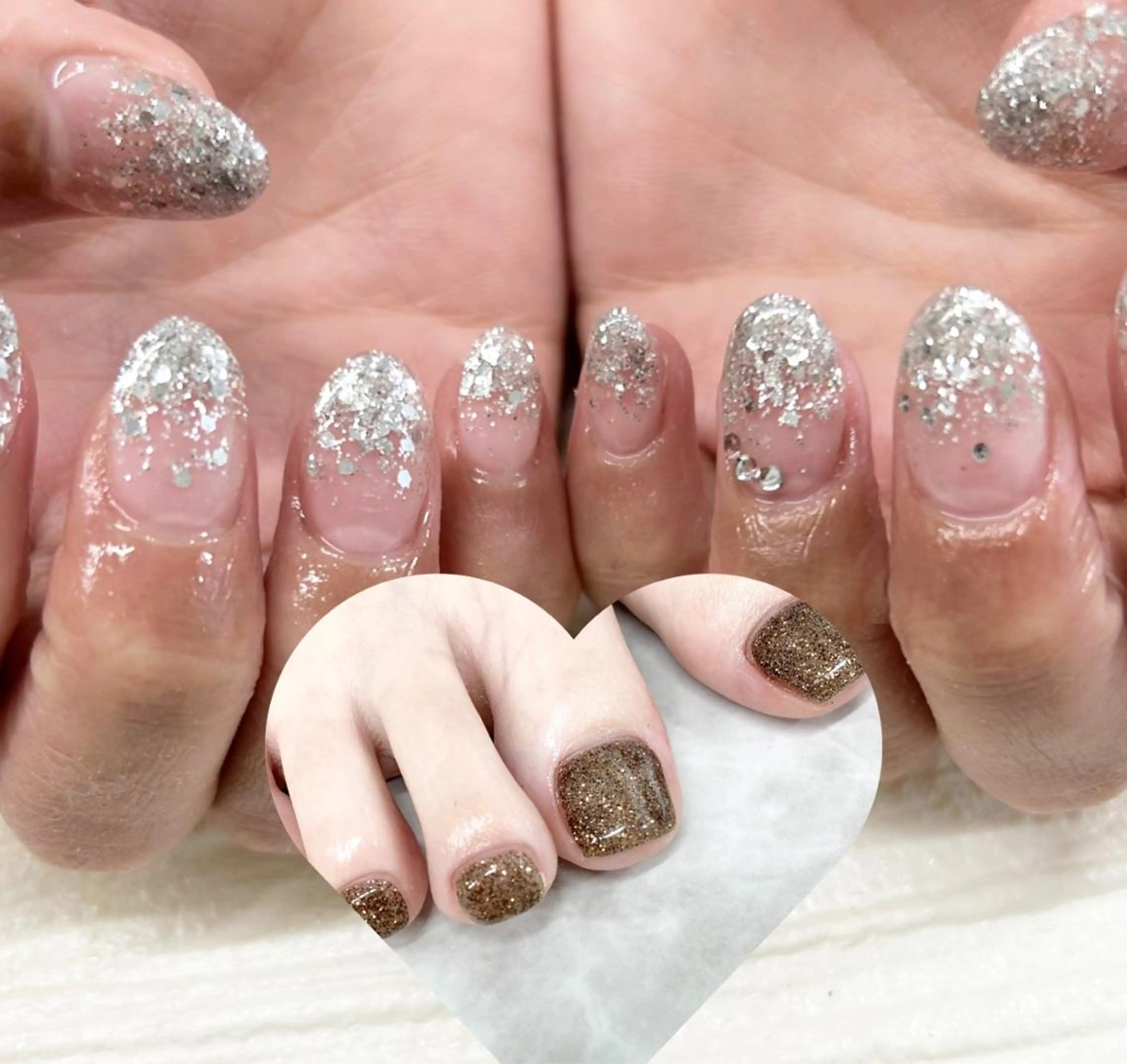 ネイル マツエク・マツパ アイブロウ 韓国風マツエク 韓国ネイル ラメ(グリッター) pu muのネイルデザイン