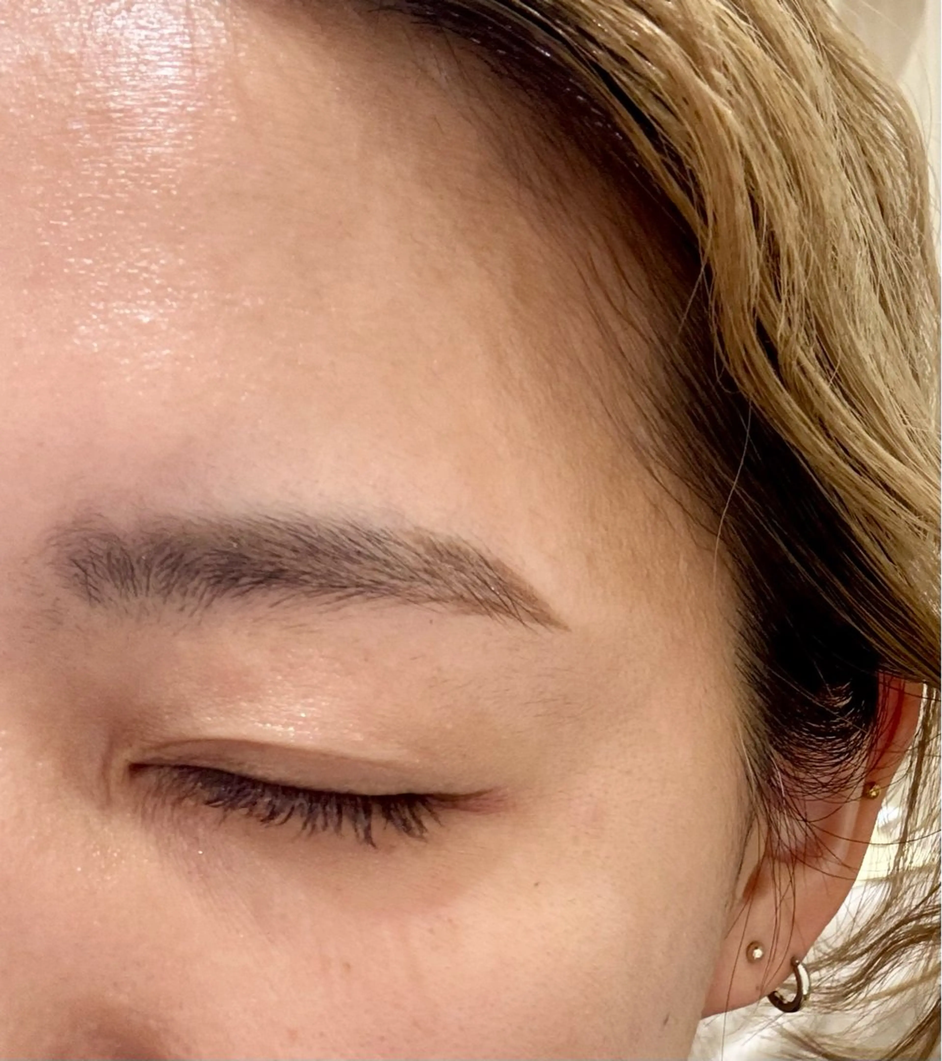 アイブロウ 谷 亜里沙の眉毛・アイブロウイメージ