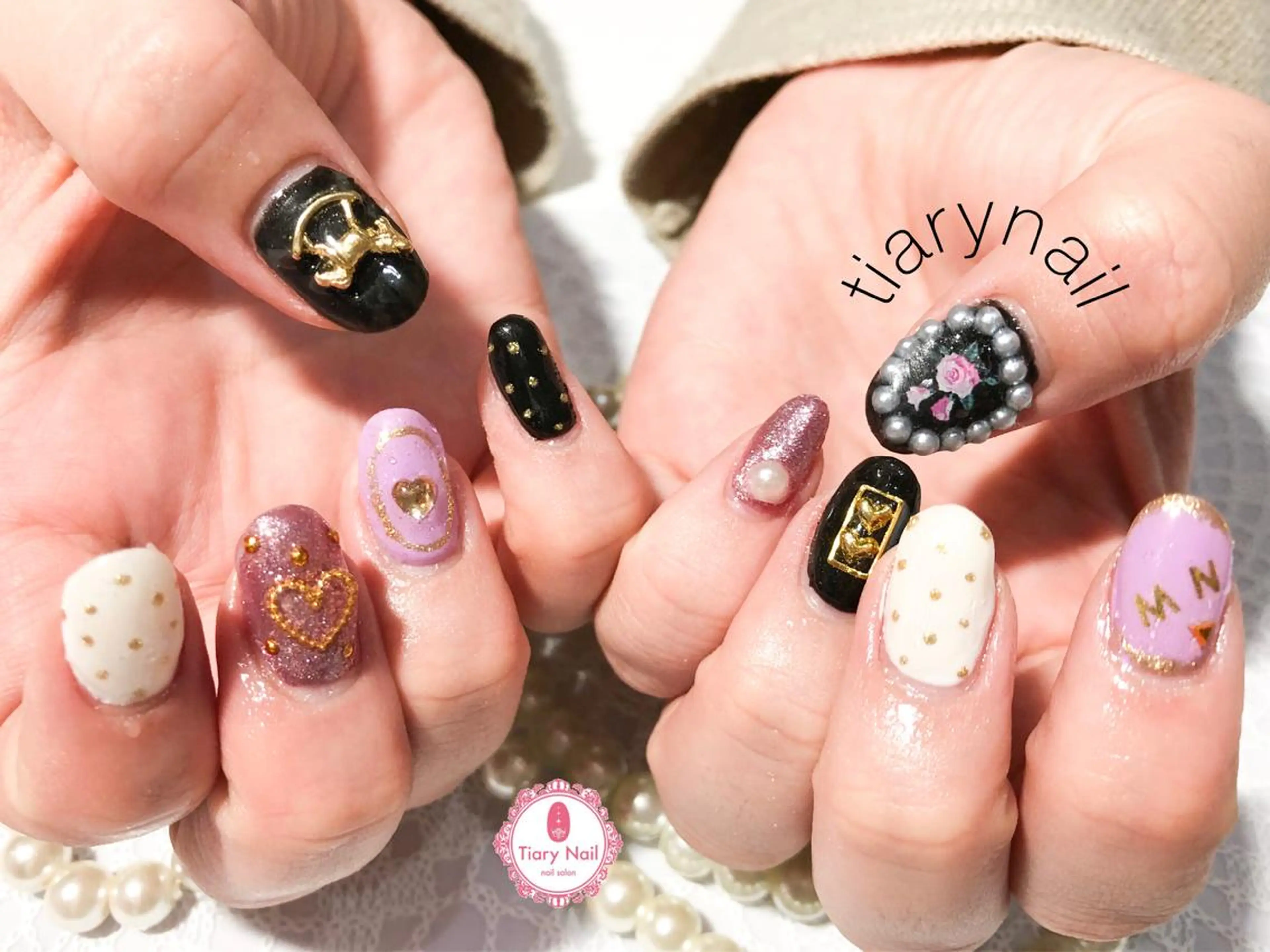 ネイル tiarynail K Kのネイルデザイン
