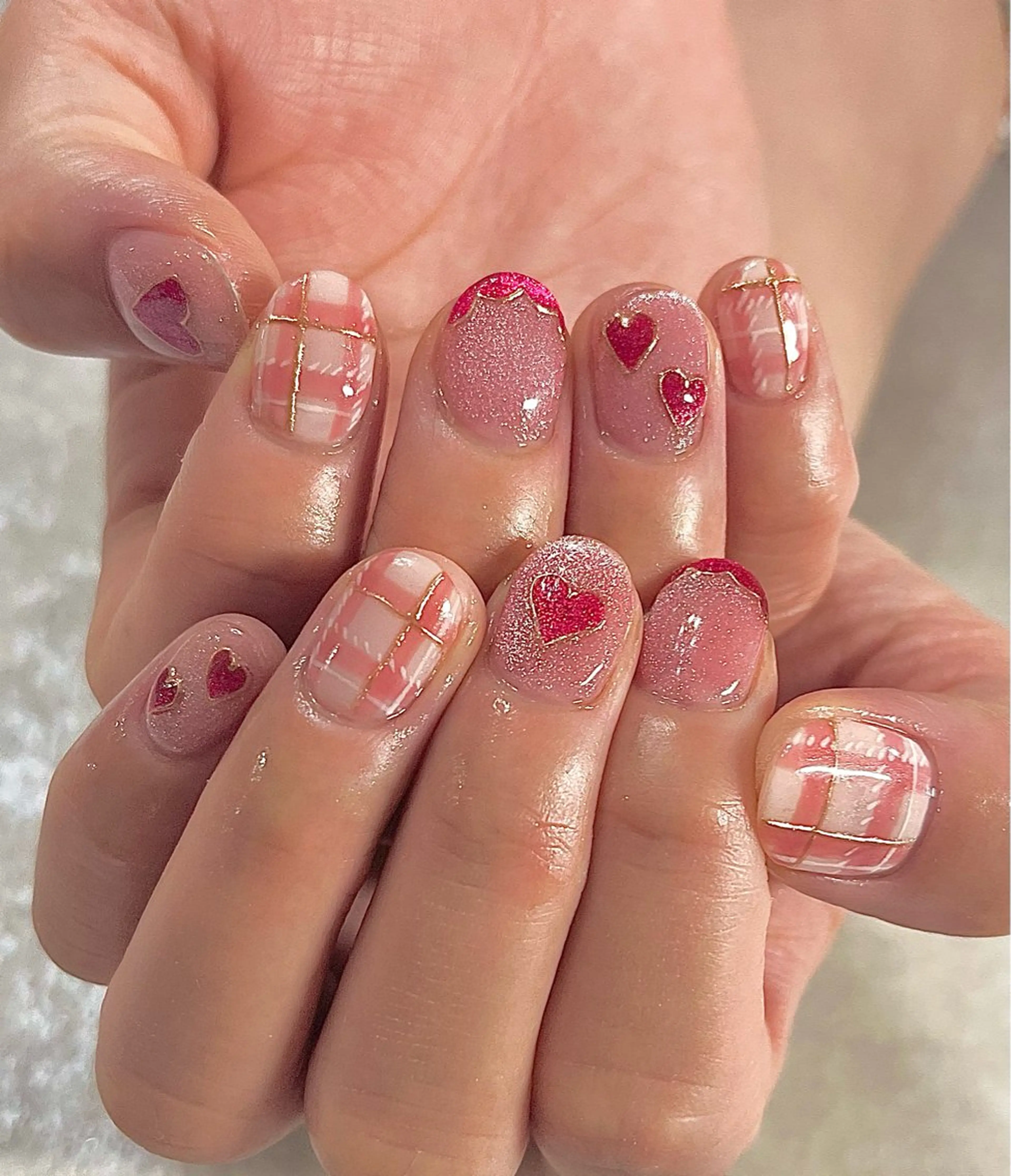 ネイル 持ち込み ハンドネイル nailsalonMIR所属・ネイルサロン ミールのネイルデザイン