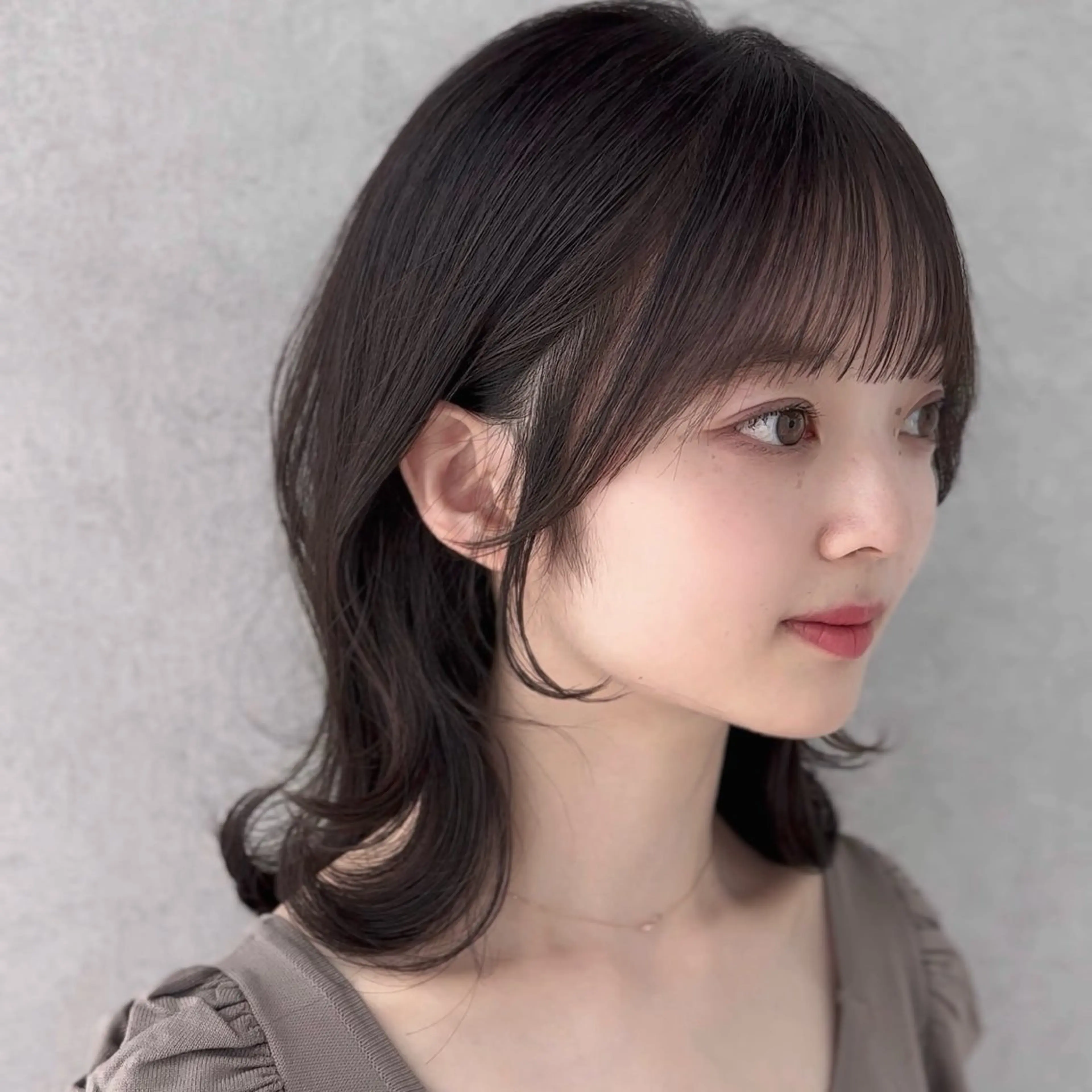 セミロング カラー パーマ ヘアアレンジ カット ヘアカラー トリートメント FERiCIA.  表参道所属・レイヤーカット 🪄吉野翔悟のヘアスタイル