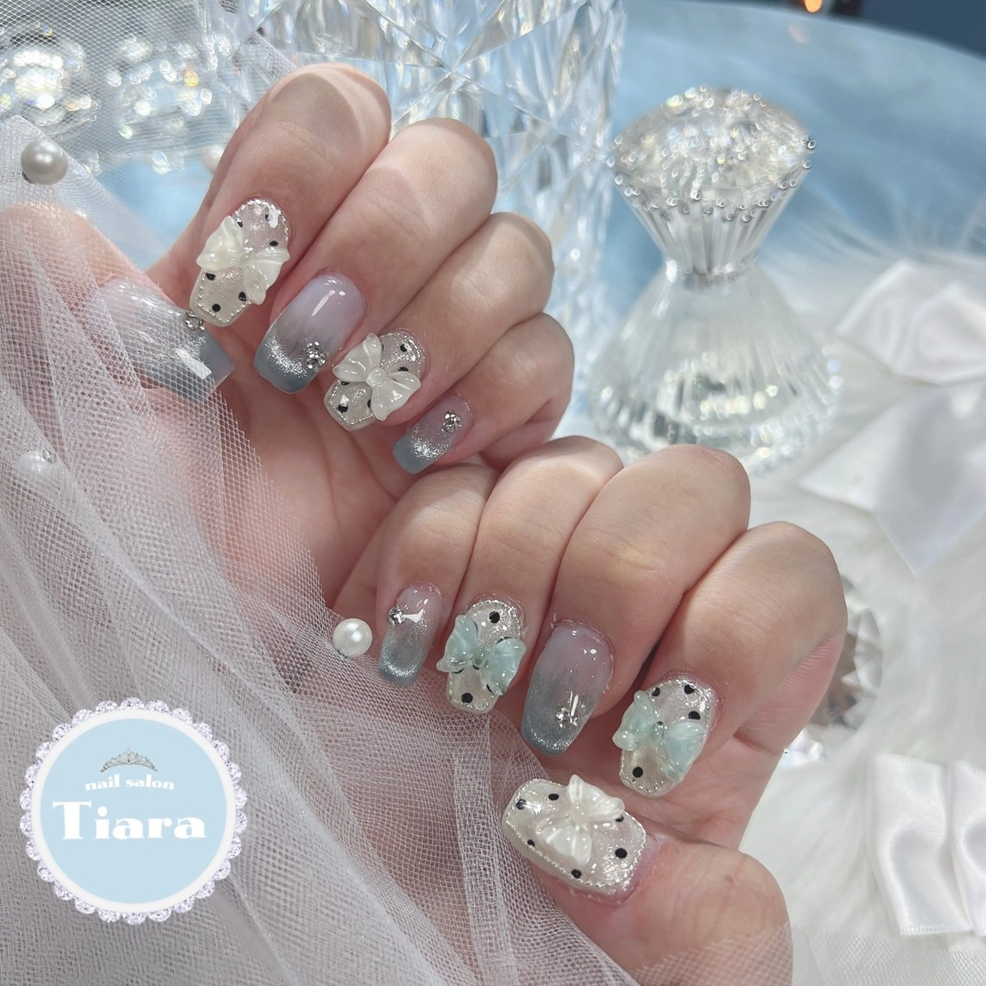 ネイル ドット 水色 &NAIL. Rio所属・groovy 新宿店のネイルデザイン