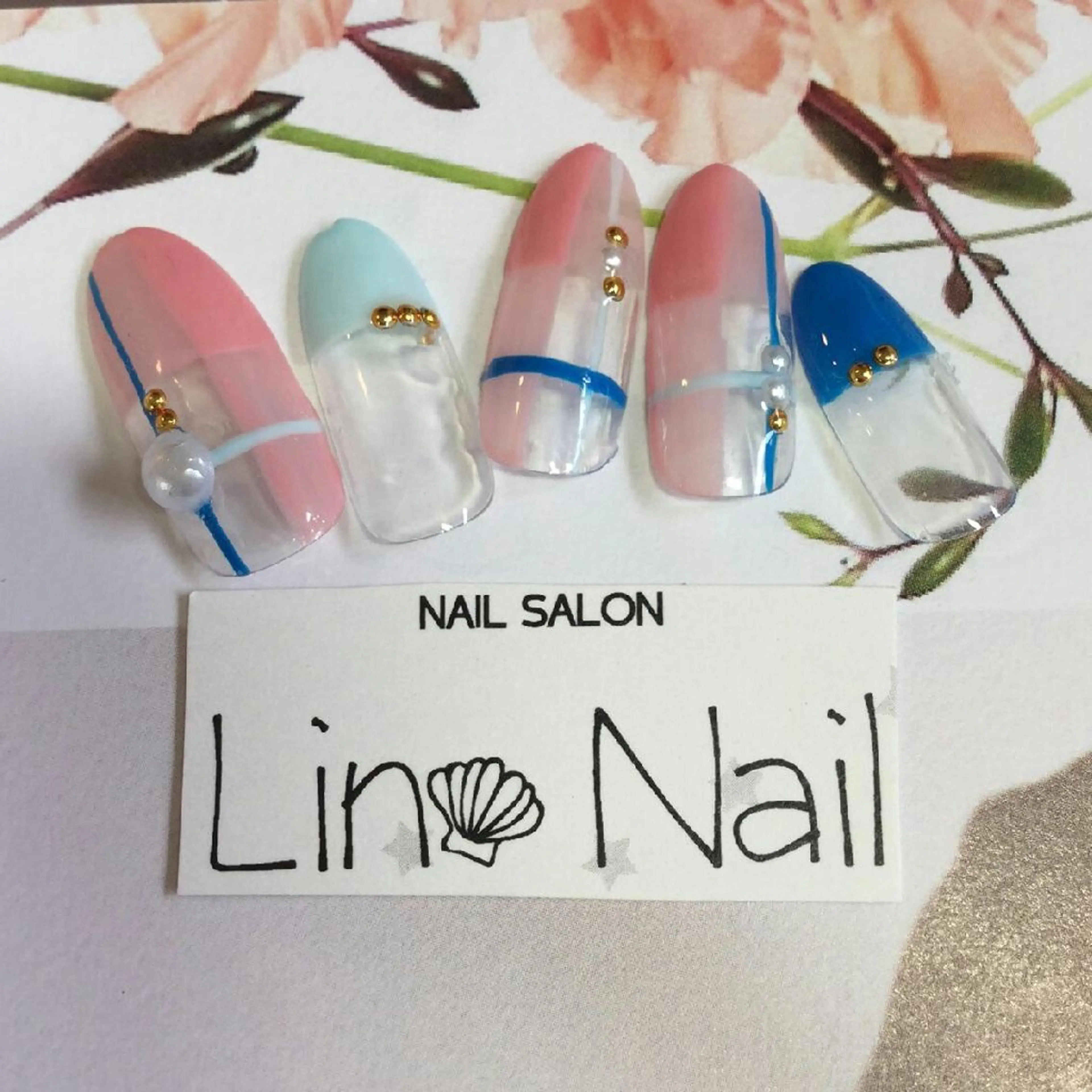 ショート ミディアム セミロング ロング パーマ ネイル まつエク キラキラネイル Lino Nail(リノネイル)所属・Lino Nail sekitomiのネイルデザイン