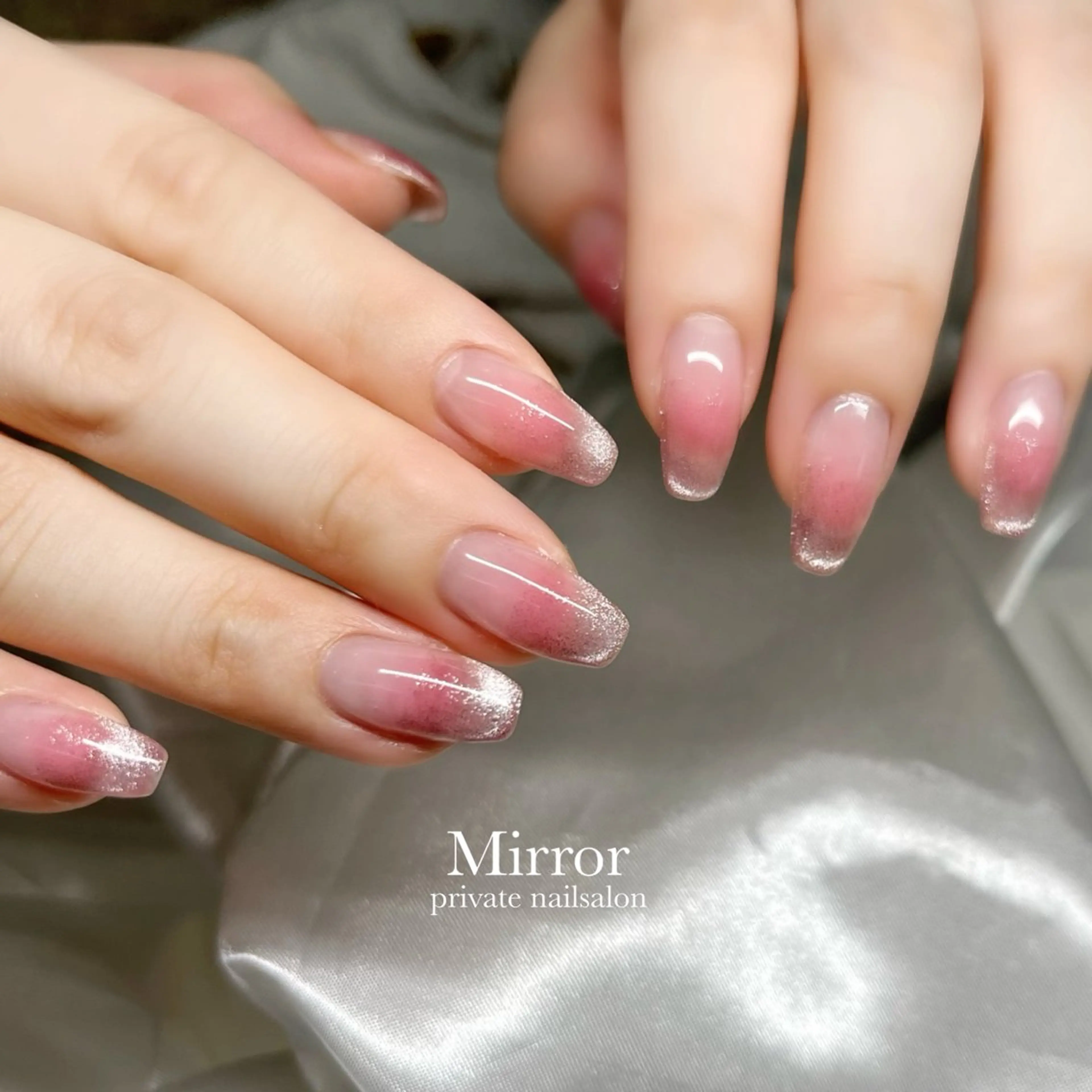 ネイル nailsalon Mirrorのネイルデザイン
