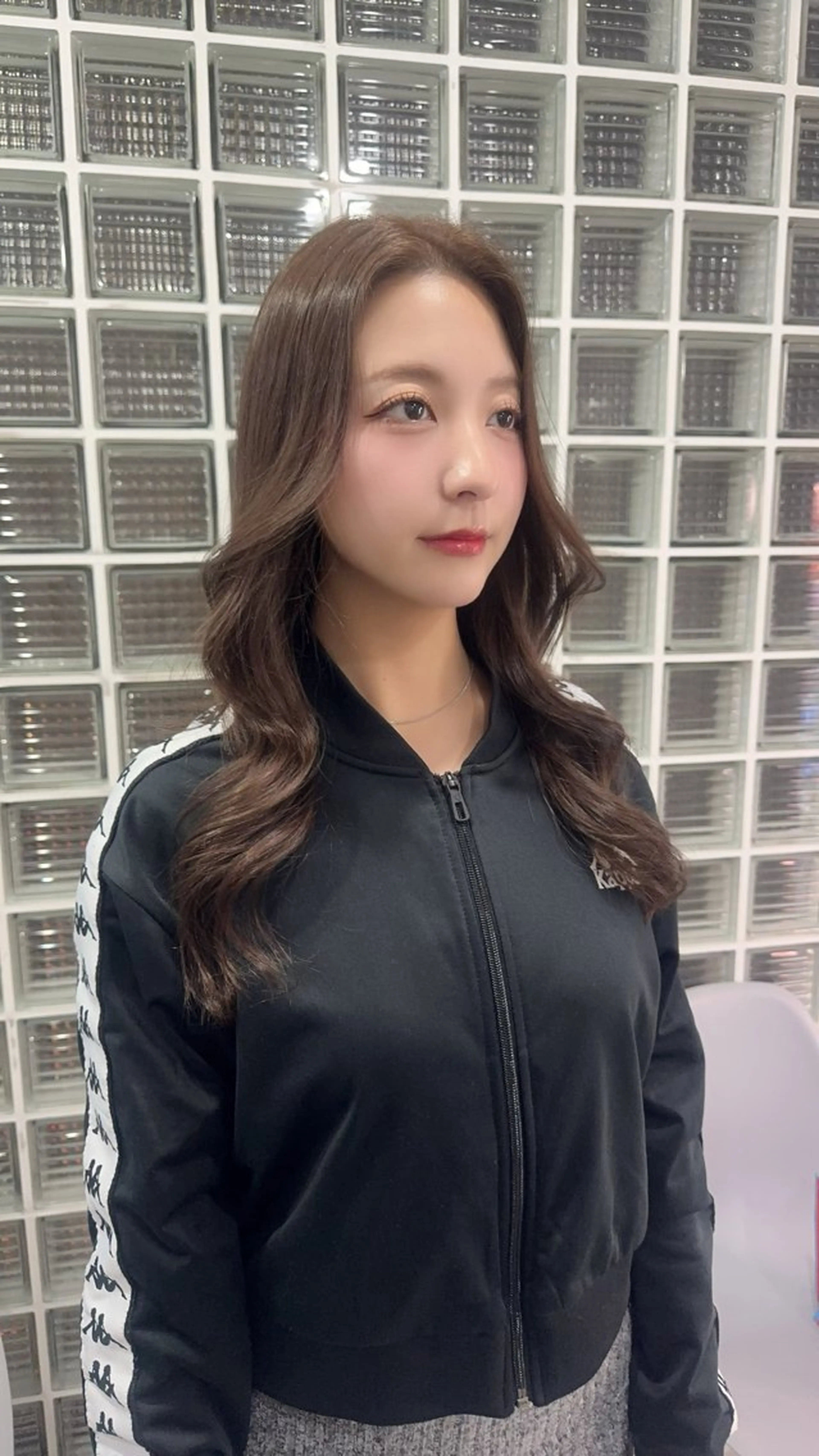 ロング カラー ベージュカラー ブリーチ ブラウンカラー ショコラブラウン ショコラグレージュ カット ヘアカラー トリートメント 赤み無し柔らかカラー 【梅田】madokaのヘアスタイル