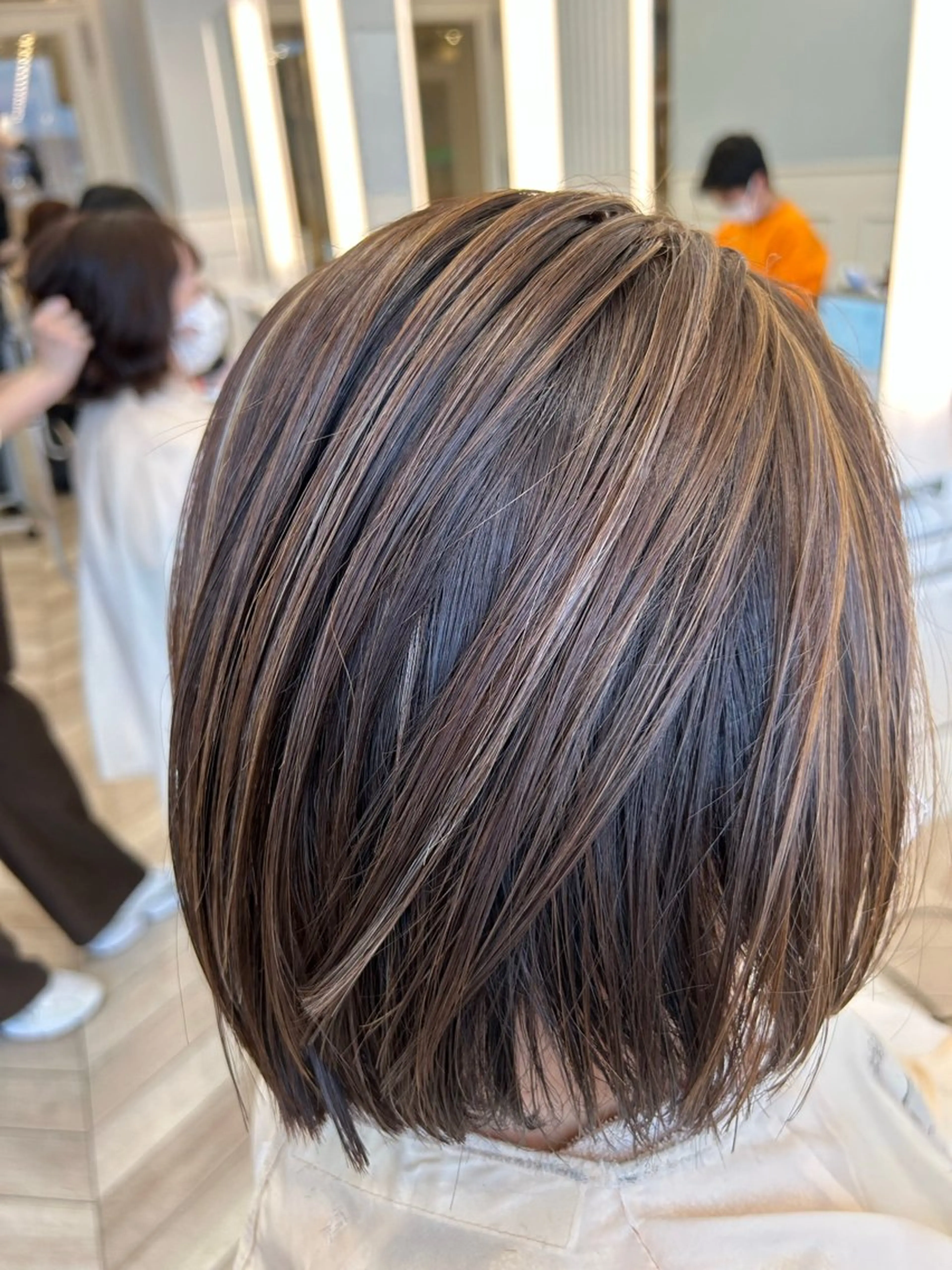 ショート カラー 西澤 咲輝のヘアスタイル