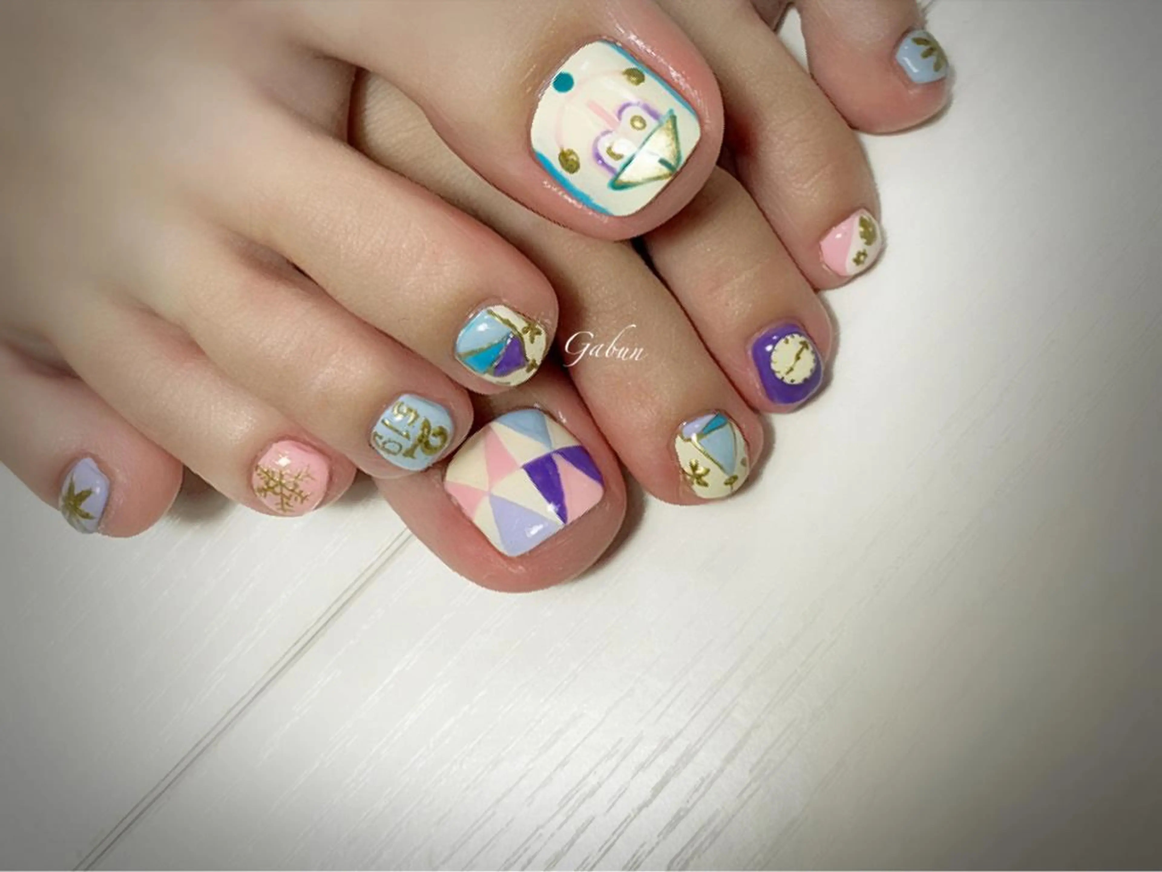 フットネイル　アートし放題コース　(ケア・オフ込み)の写真