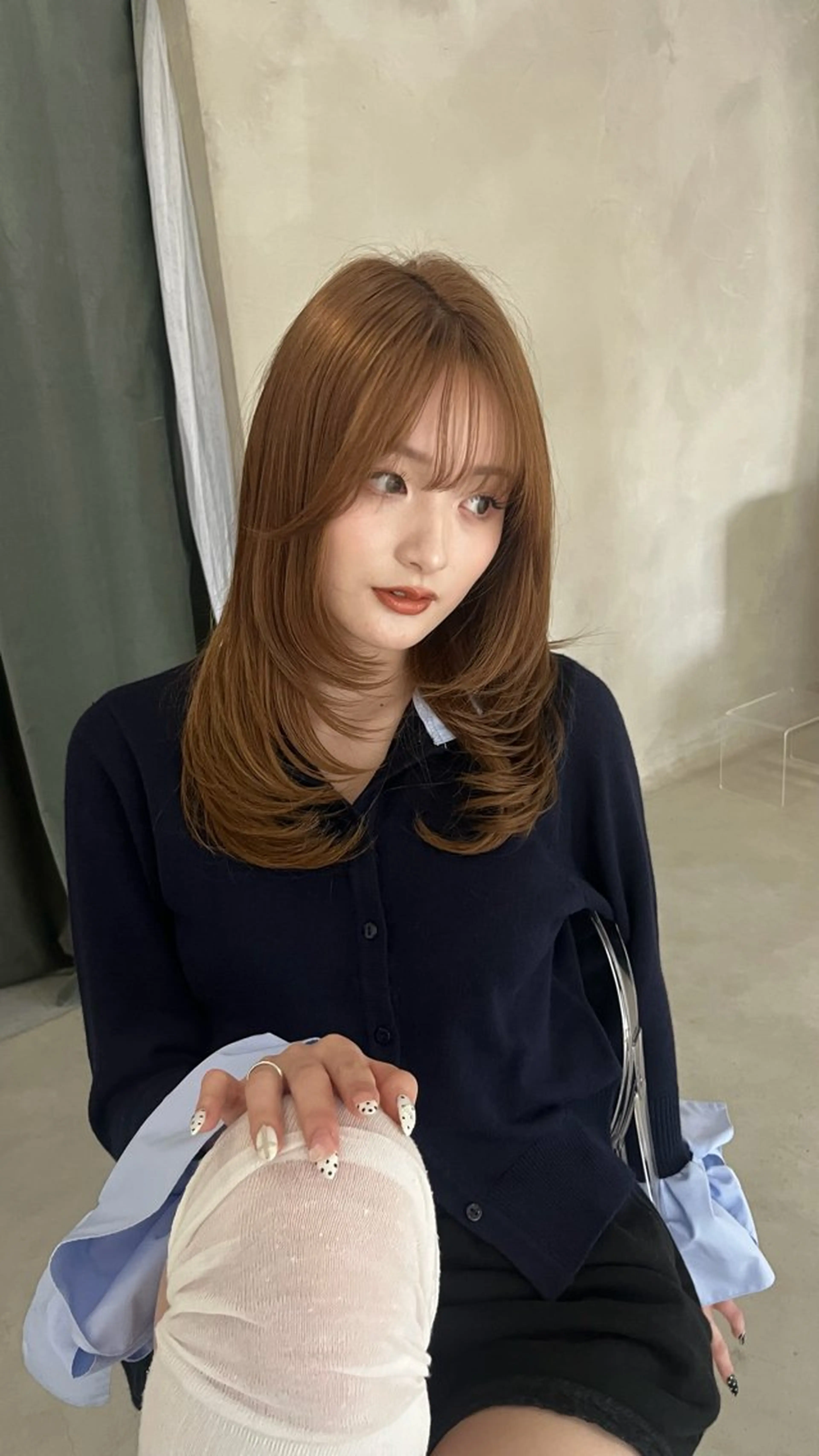 ミディアム enu  hair所属・ブリーチなしベージュ レイヤーカットはるかのヘアスタイル