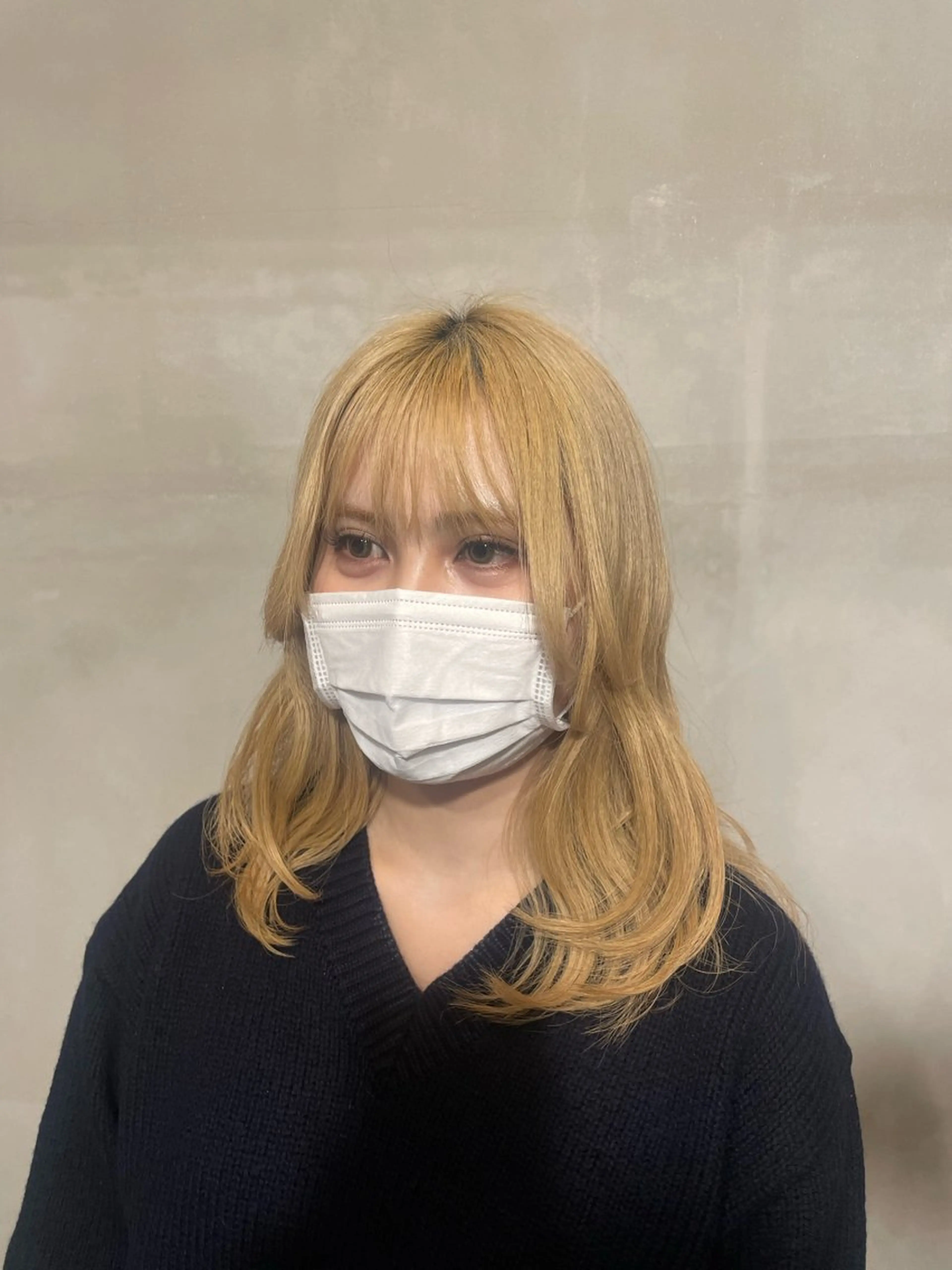 セミロング レイヤーカット サイドバング hair salon blossy.所属・新妻 宥人のヘアスタイル