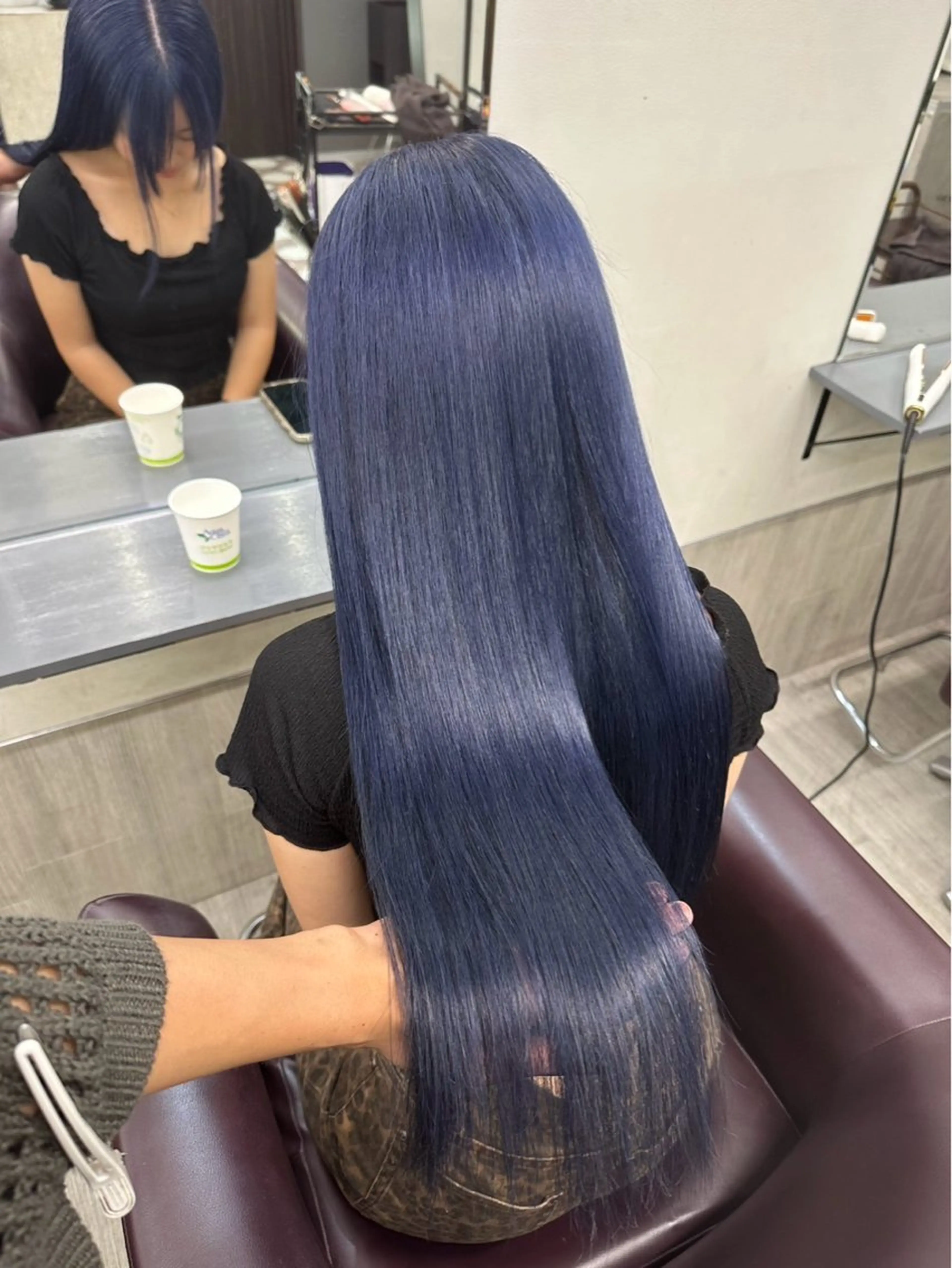 ケアブリーチ+青系カラークーポン🩶🫧(トリートメント付き)の写真