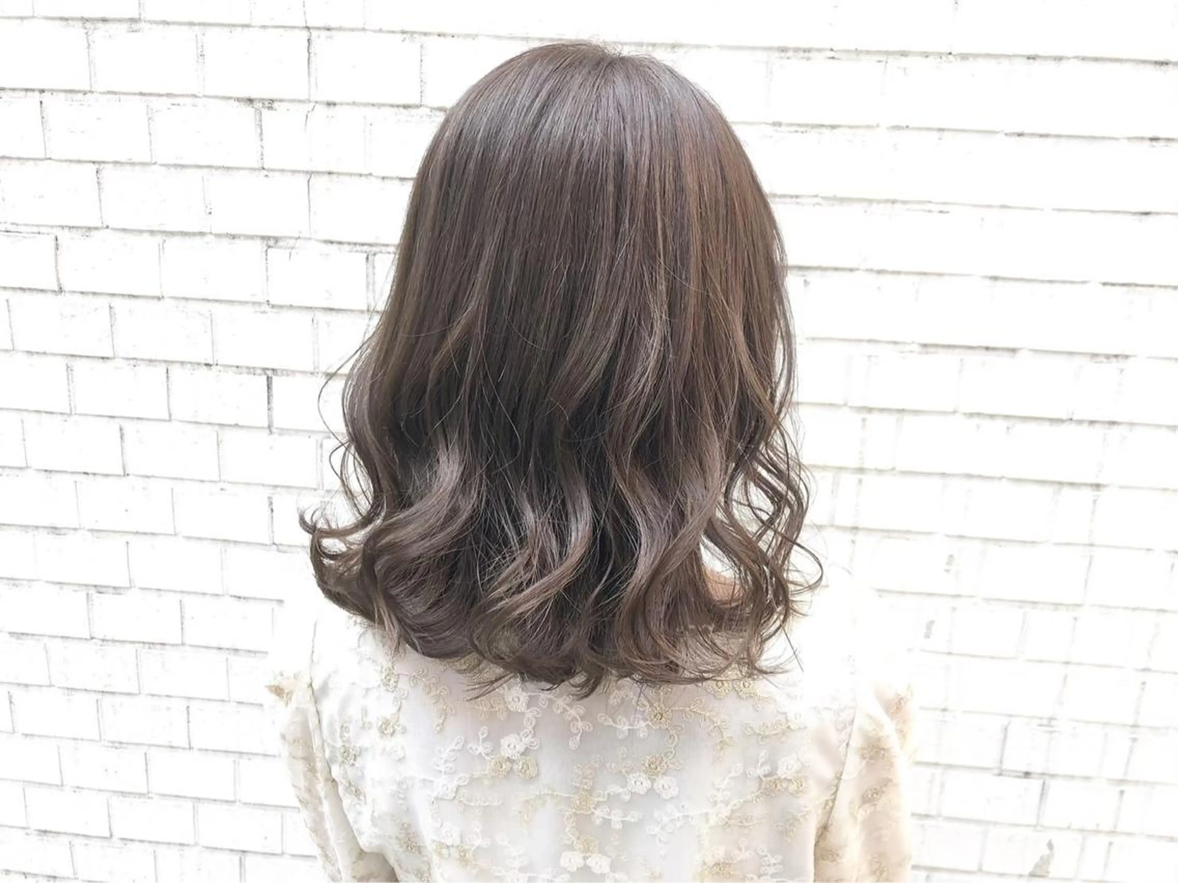 ミディアム 💛大人可愛い 🧡TAICHIROのヘアスタイル