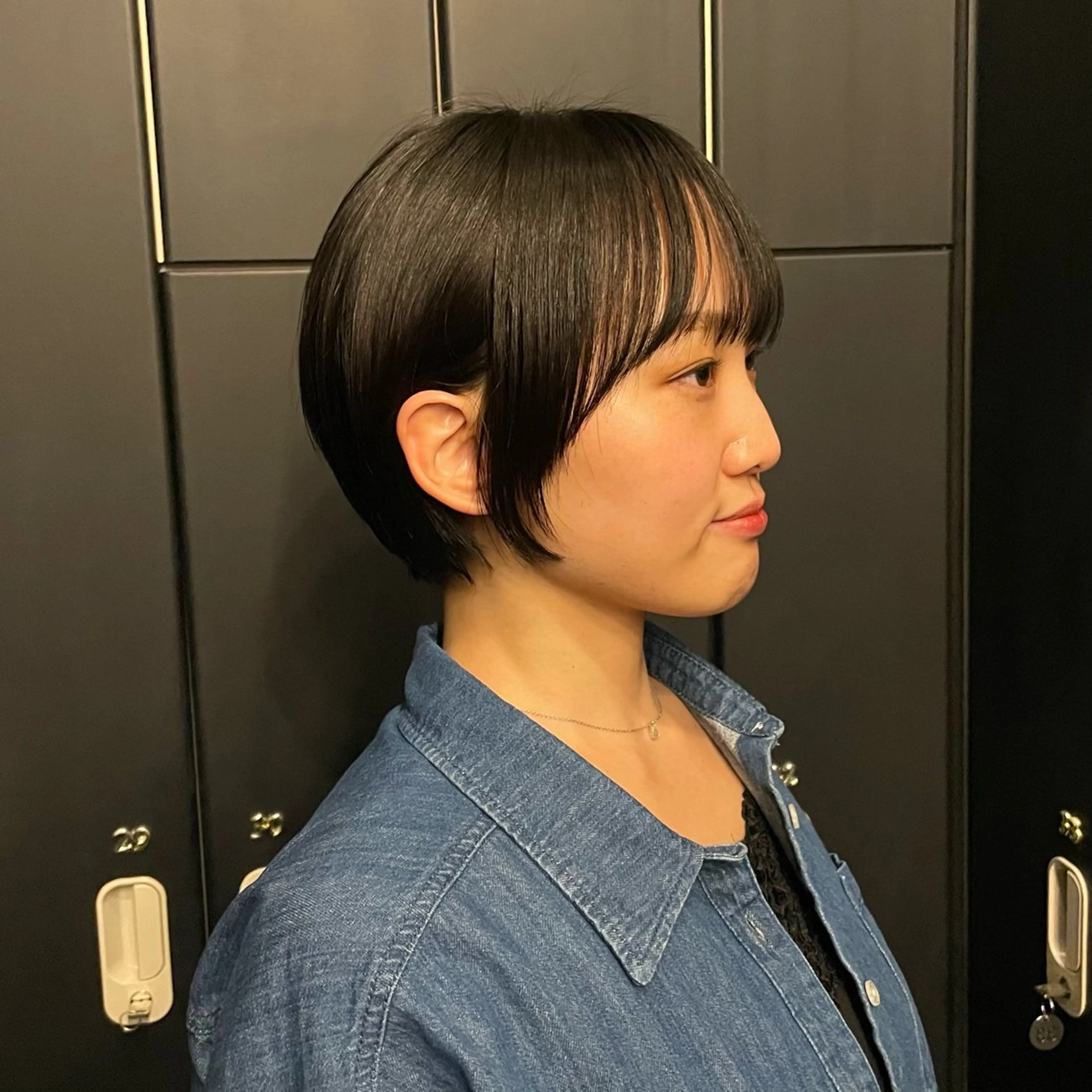 ショート ショートヘア ハイトーン×デザイン 🪽🫧HIKARIのヘアスタイル