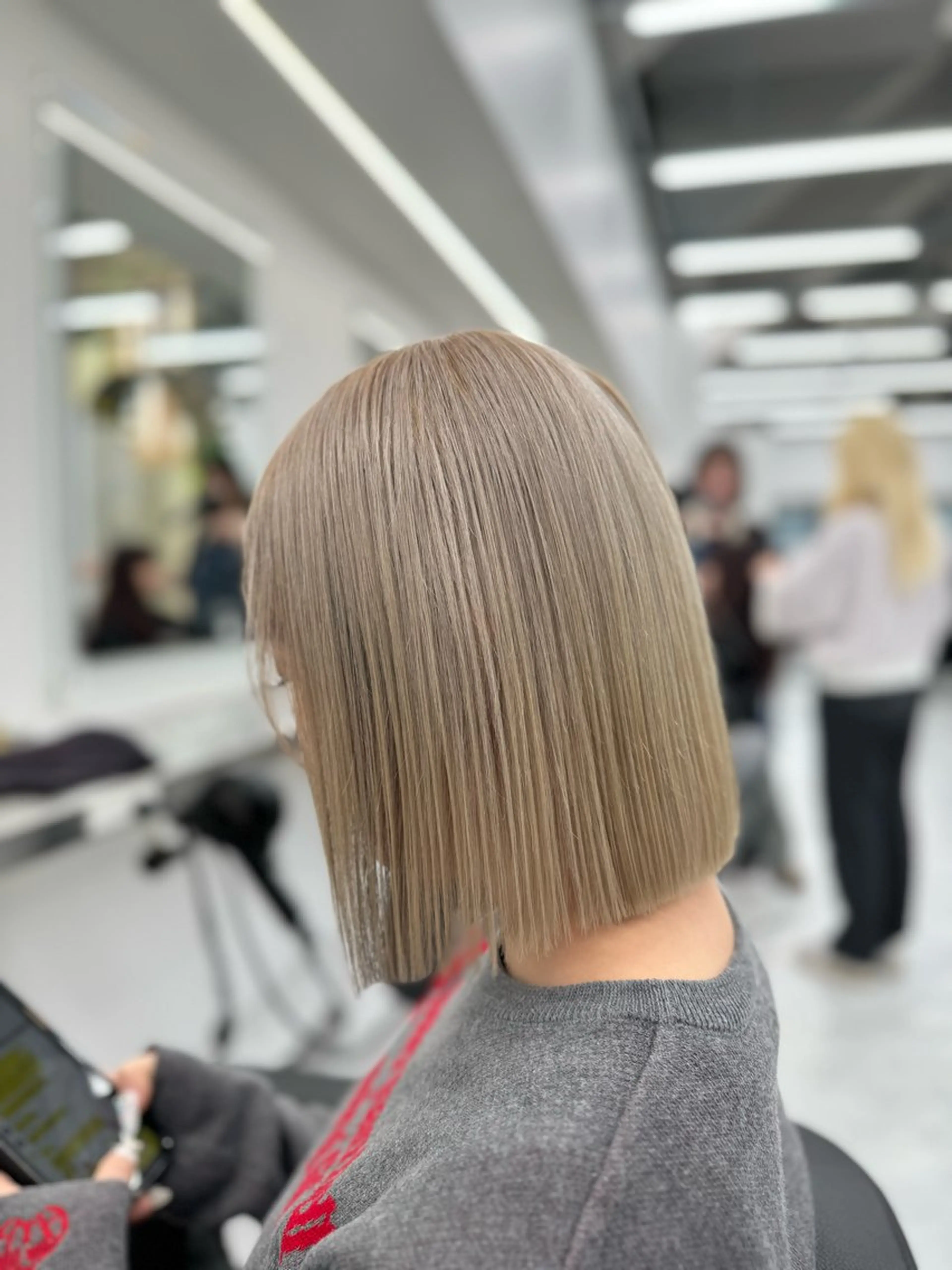 ショート カラー ヘアアレンジ ヘアカラー トリートメント ヘッドスパ ヘアセット ‎🤍韓国ボブ/ 縮毛矯正🪽‪ひかりのヘアスタイル