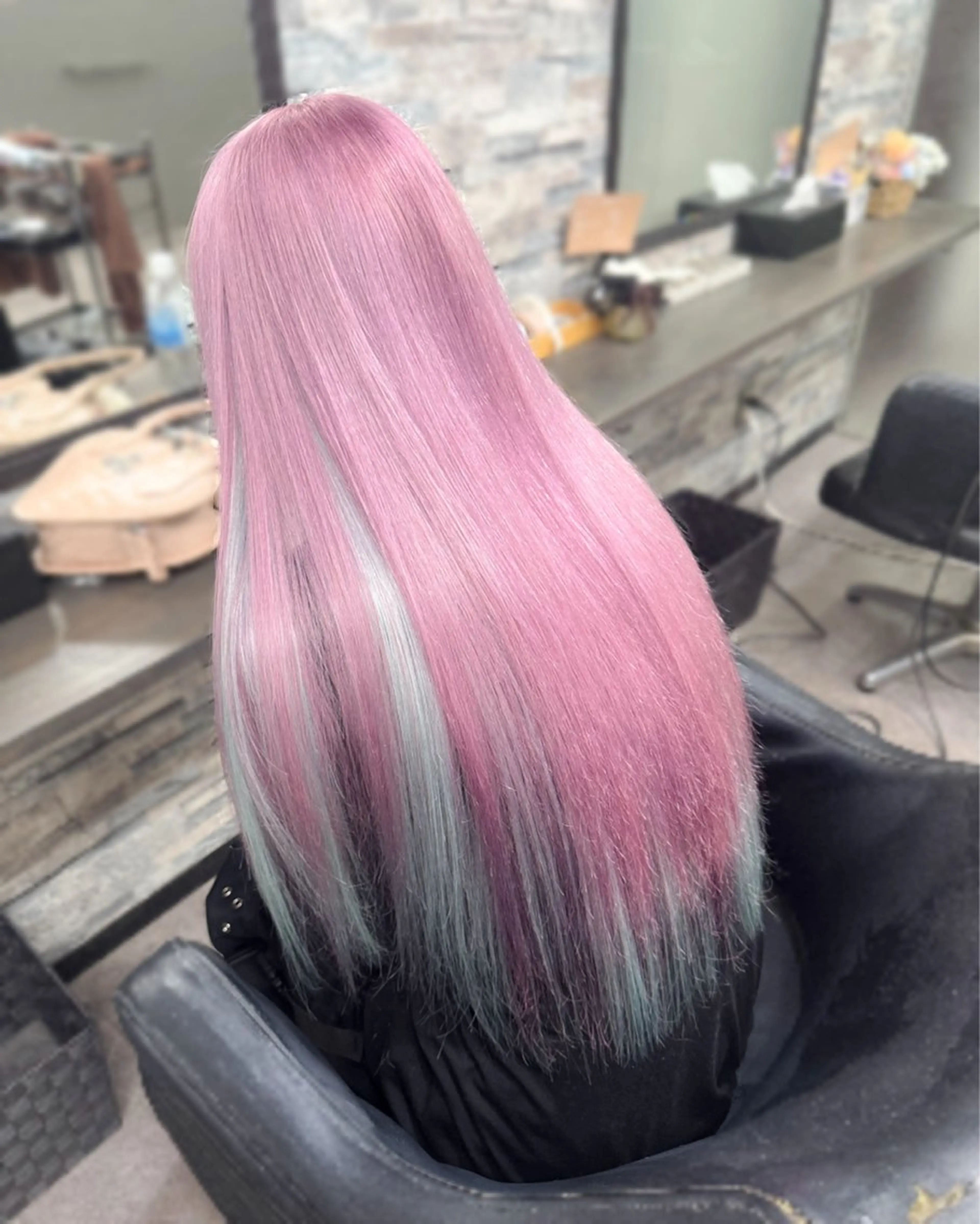 ロング カラー カット ヘアカラー トリートメント エクステ ハイトーンエクステ 🎩カズキ🎩のヘアスタイル