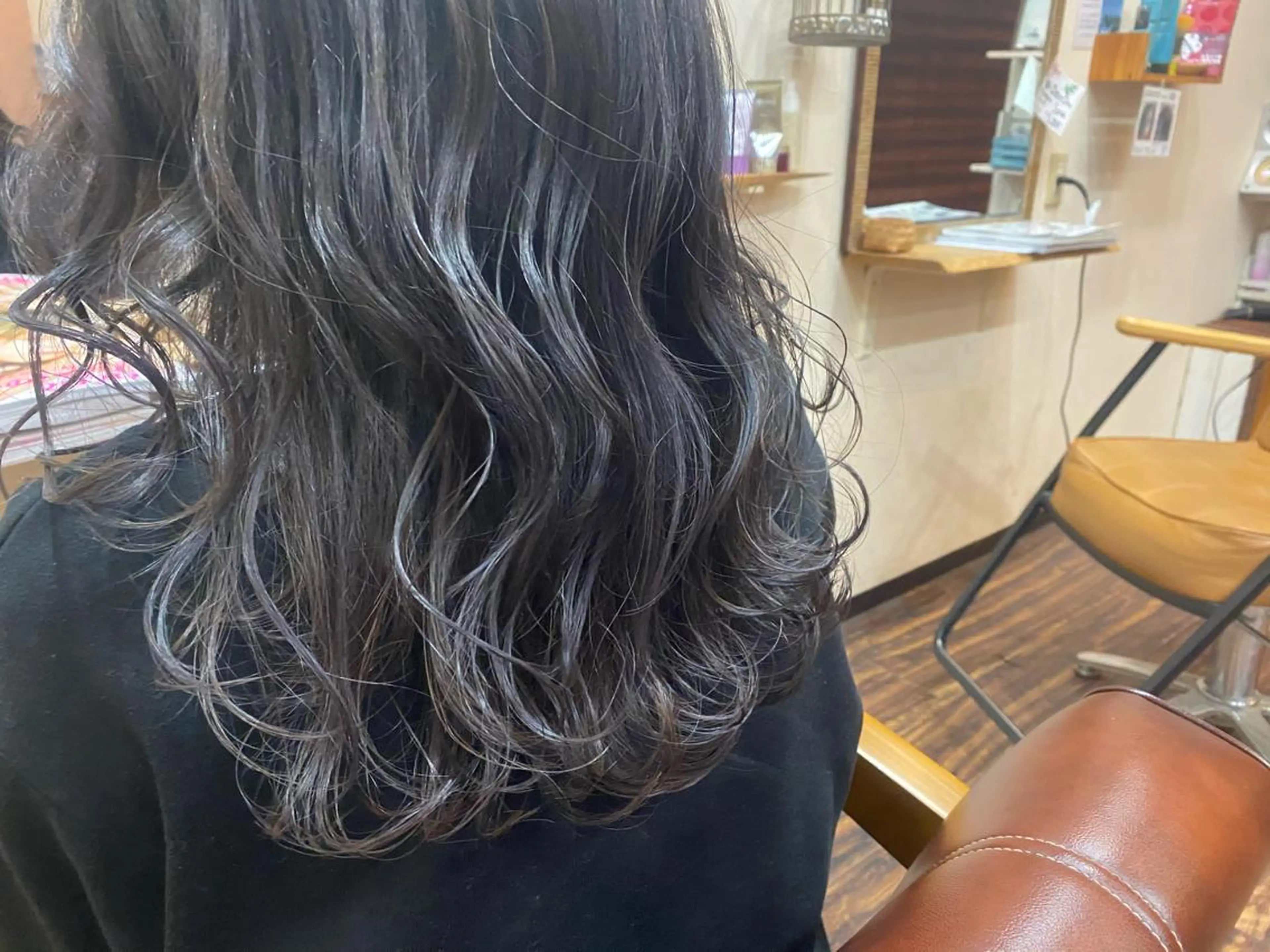 セミロング カラー ハイライトカラー イルミナカラー ハイライト 柔らかカラー🥛 mayucoのヘアスタイル