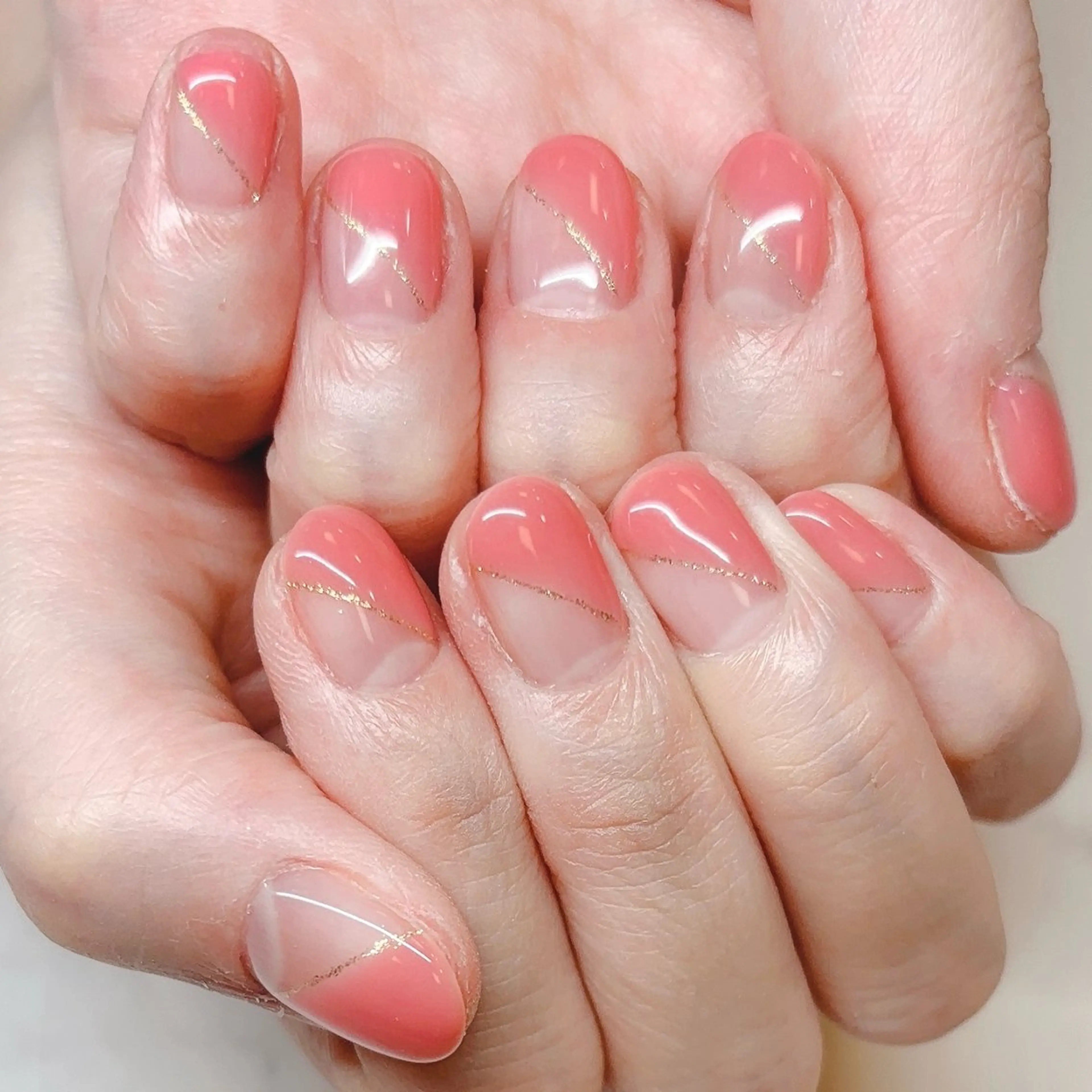 ネイル フレンチネイル 斜めフレンチ Cravo miyuのネイルデザイン