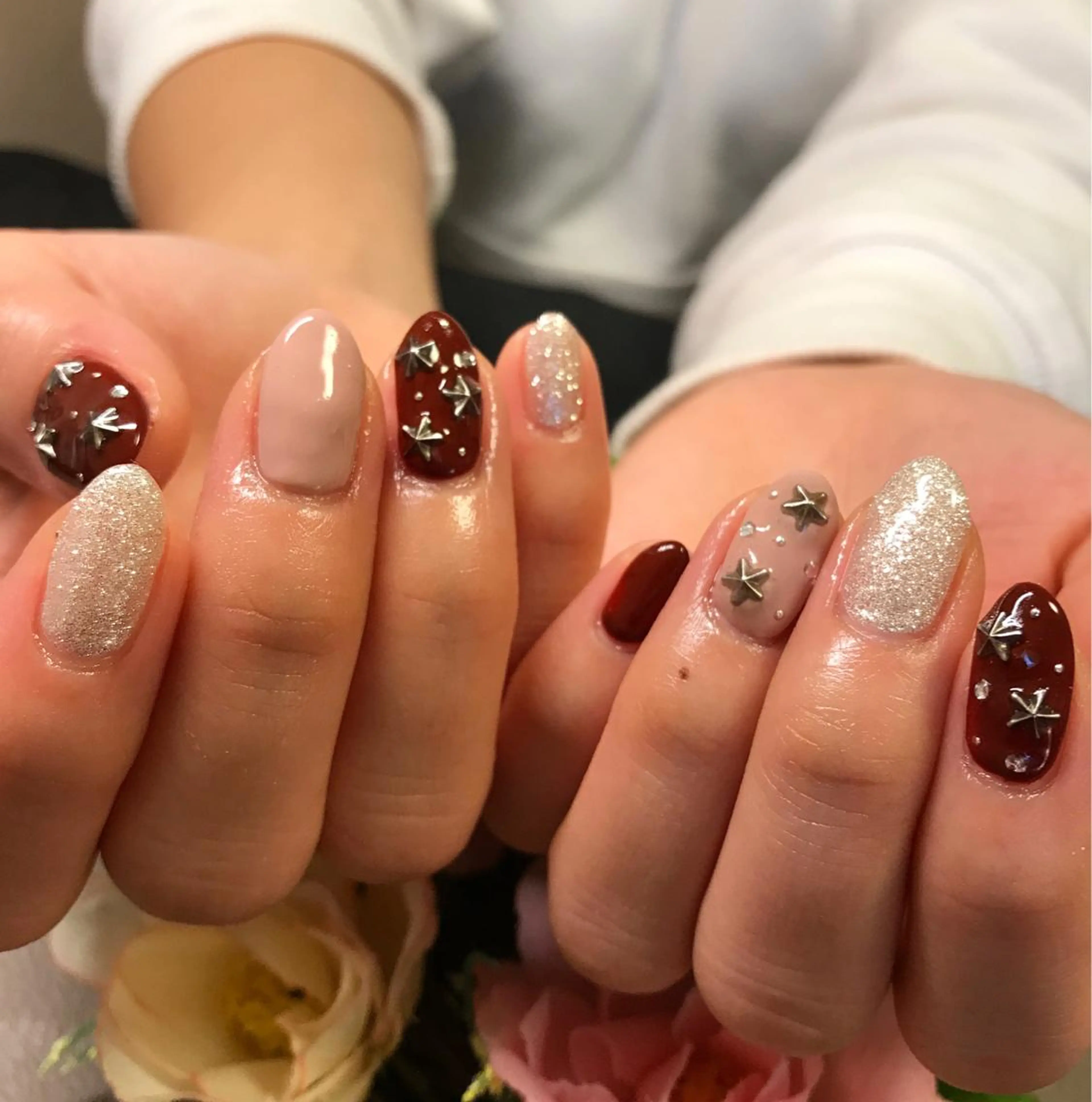 ミディアム ネイル ボルドー ジェルネイル 那覇🏝️台湾人 ネイリストSHIUのネイルデザイン