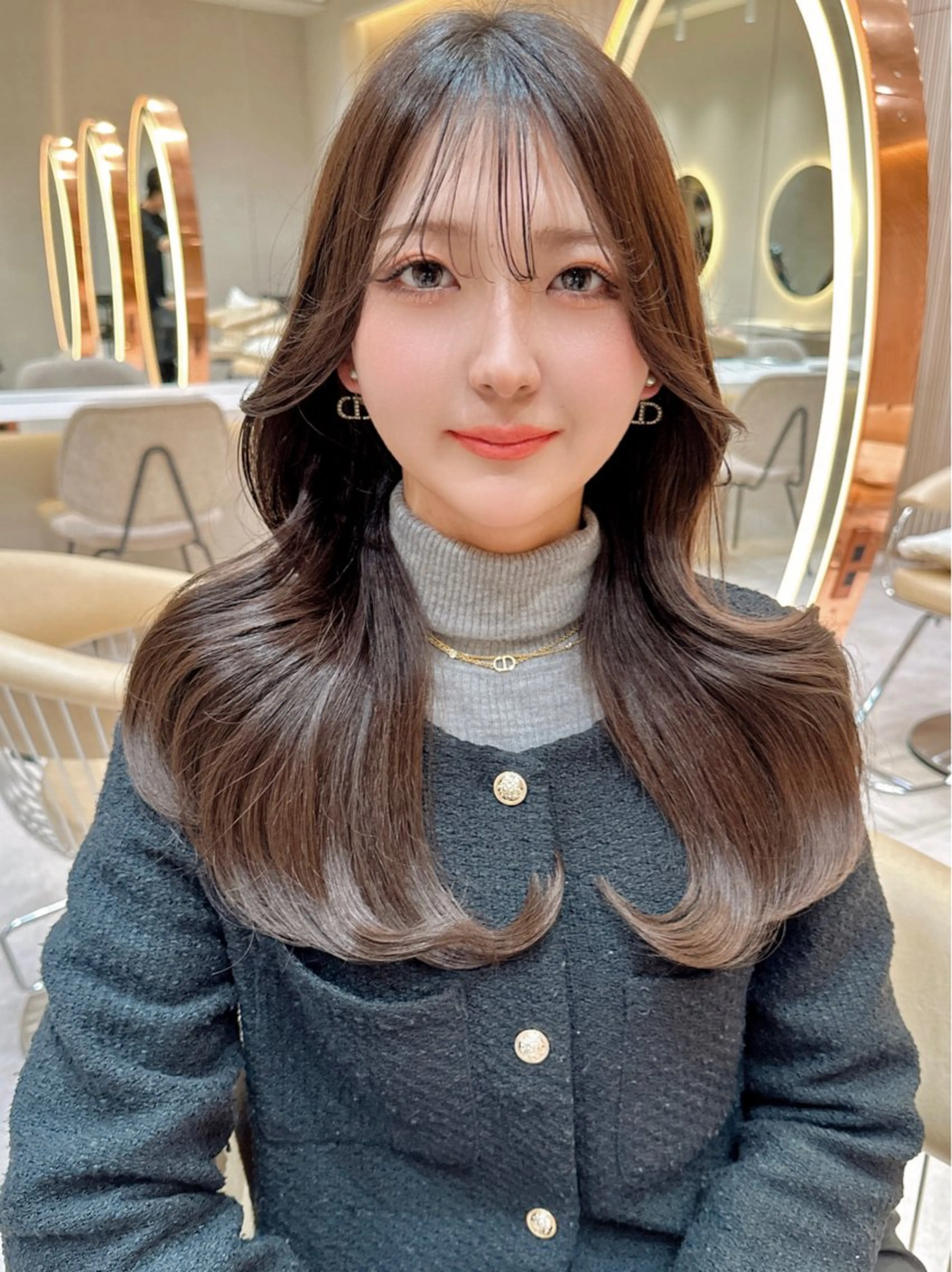 セミロング カラー カット ヘアカラー トリートメント レイヤー❣️縮毛矯正 川村利幸のヘアスタイル