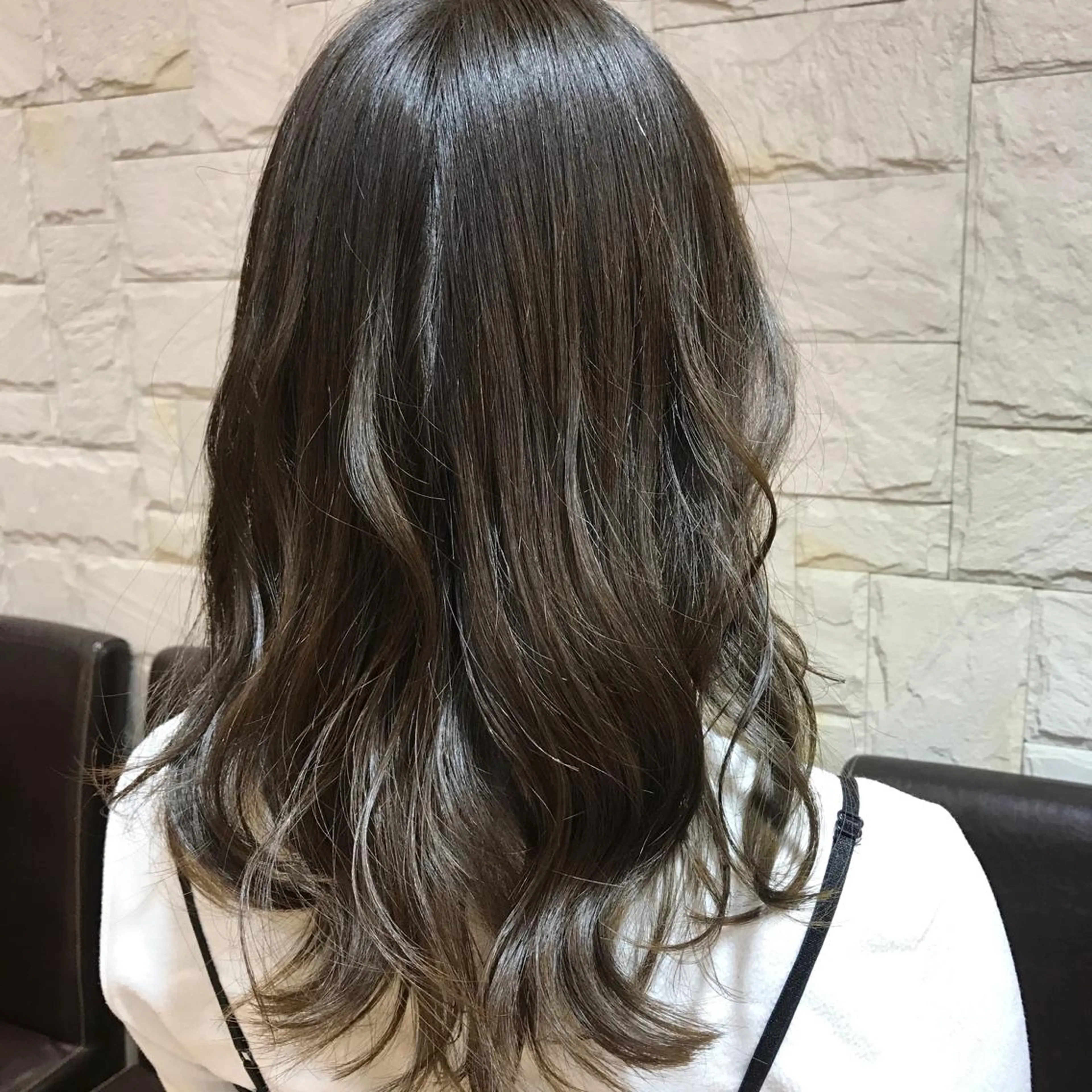 セミロング カラー 🥛洒落髪小顔cut なら龍崎🥛のヘアスタイル