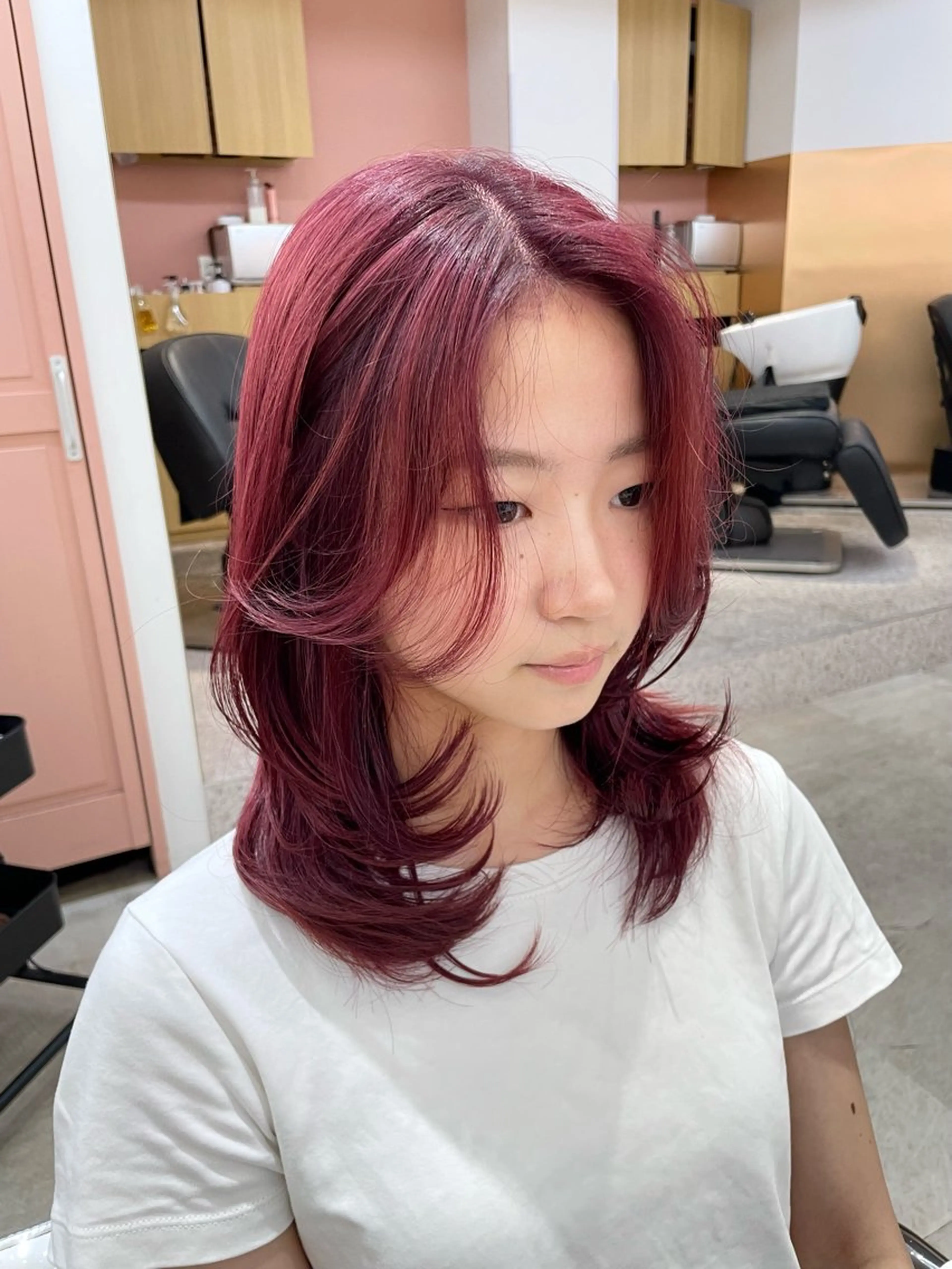 セミロング カラー ワンホンレイヤー 福岡天神RAIRAのヘアスタイル