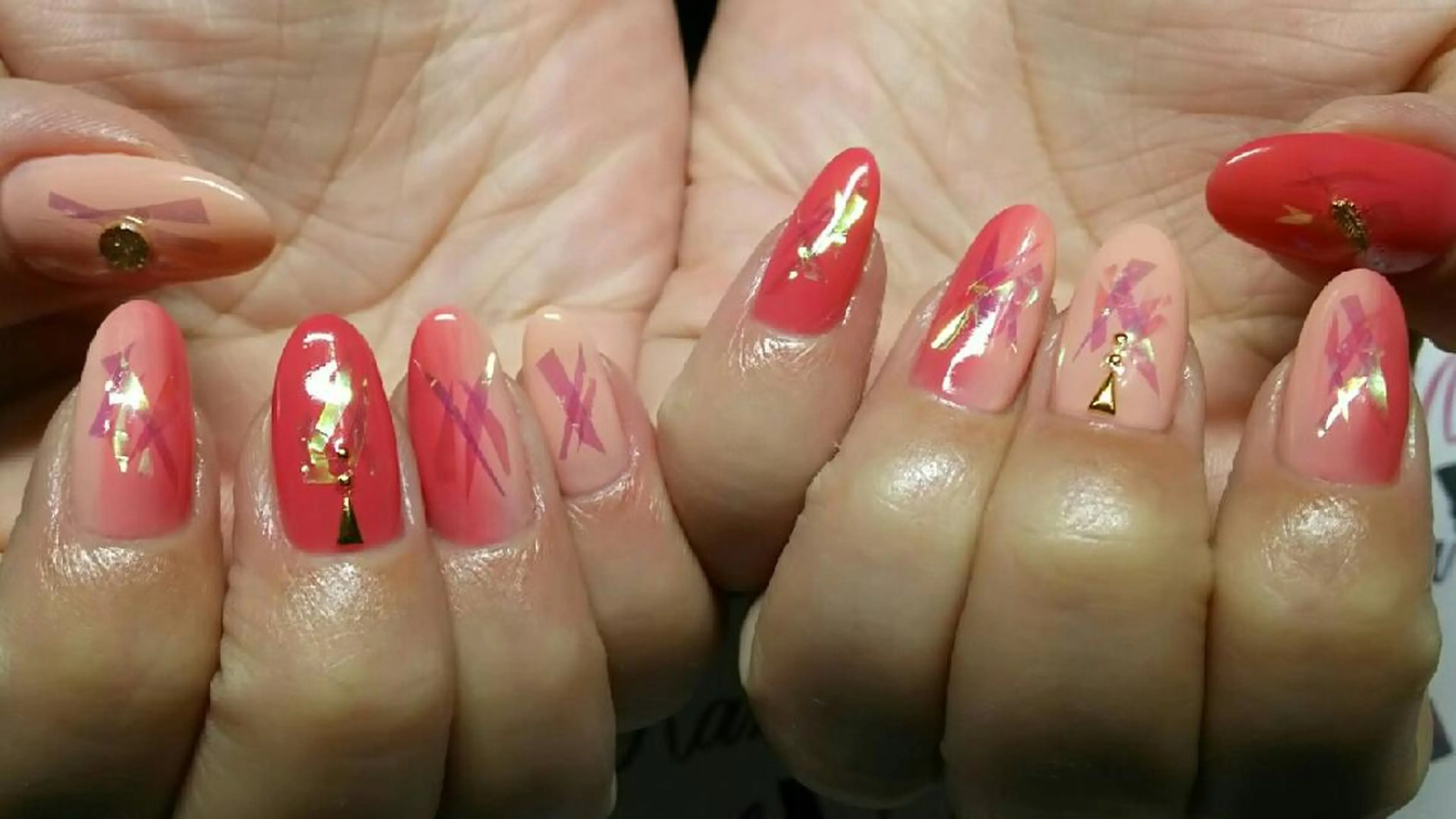 カラー ネイル グラデーションカラー オレンジ アートネイル グラデーション オレンジ MiRanda Nail所属・MiRanda 保坂 舞のネイルデザイン