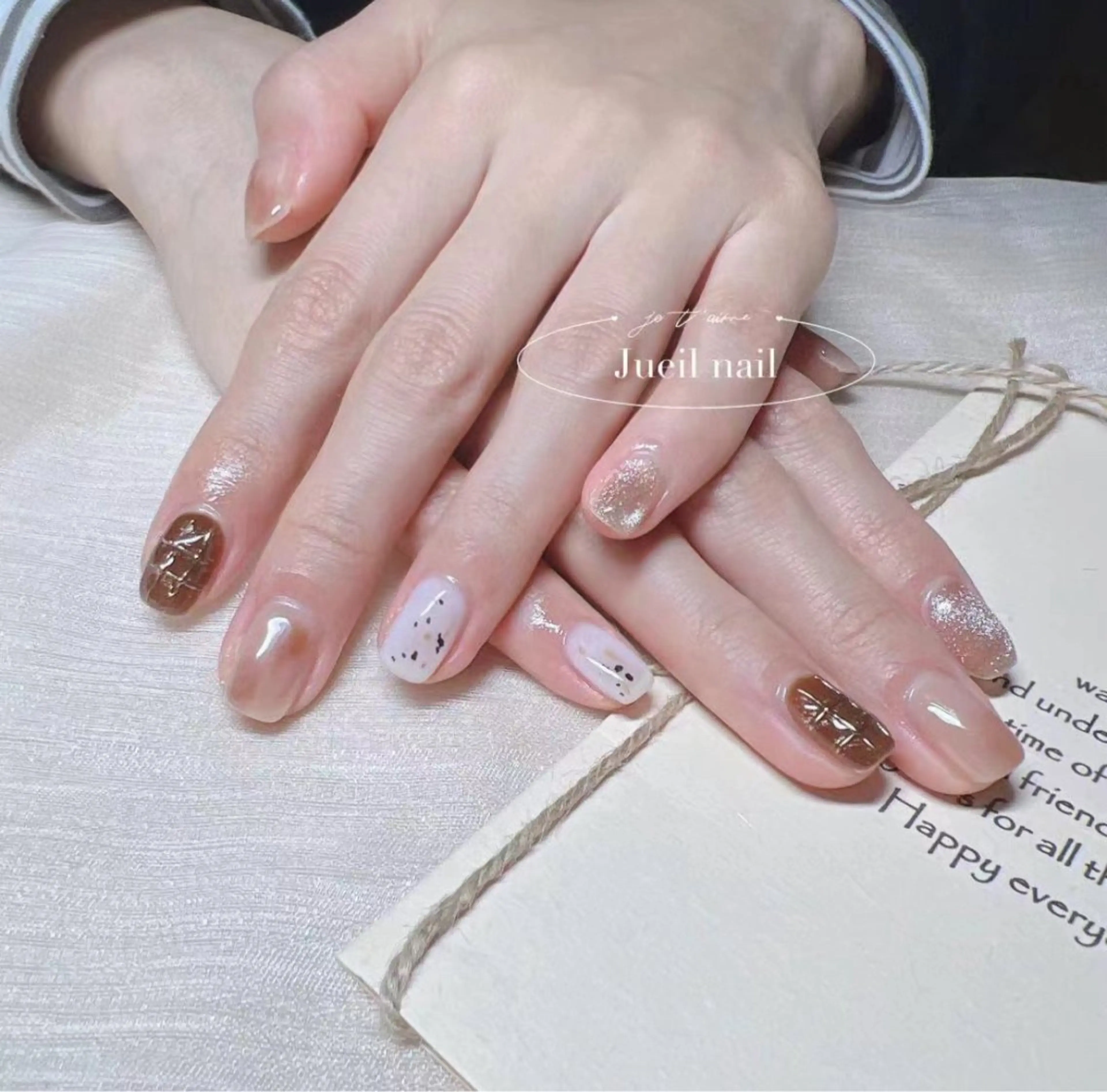 ネイル ハンドネイル KURE ISAKIのネイルデザイン