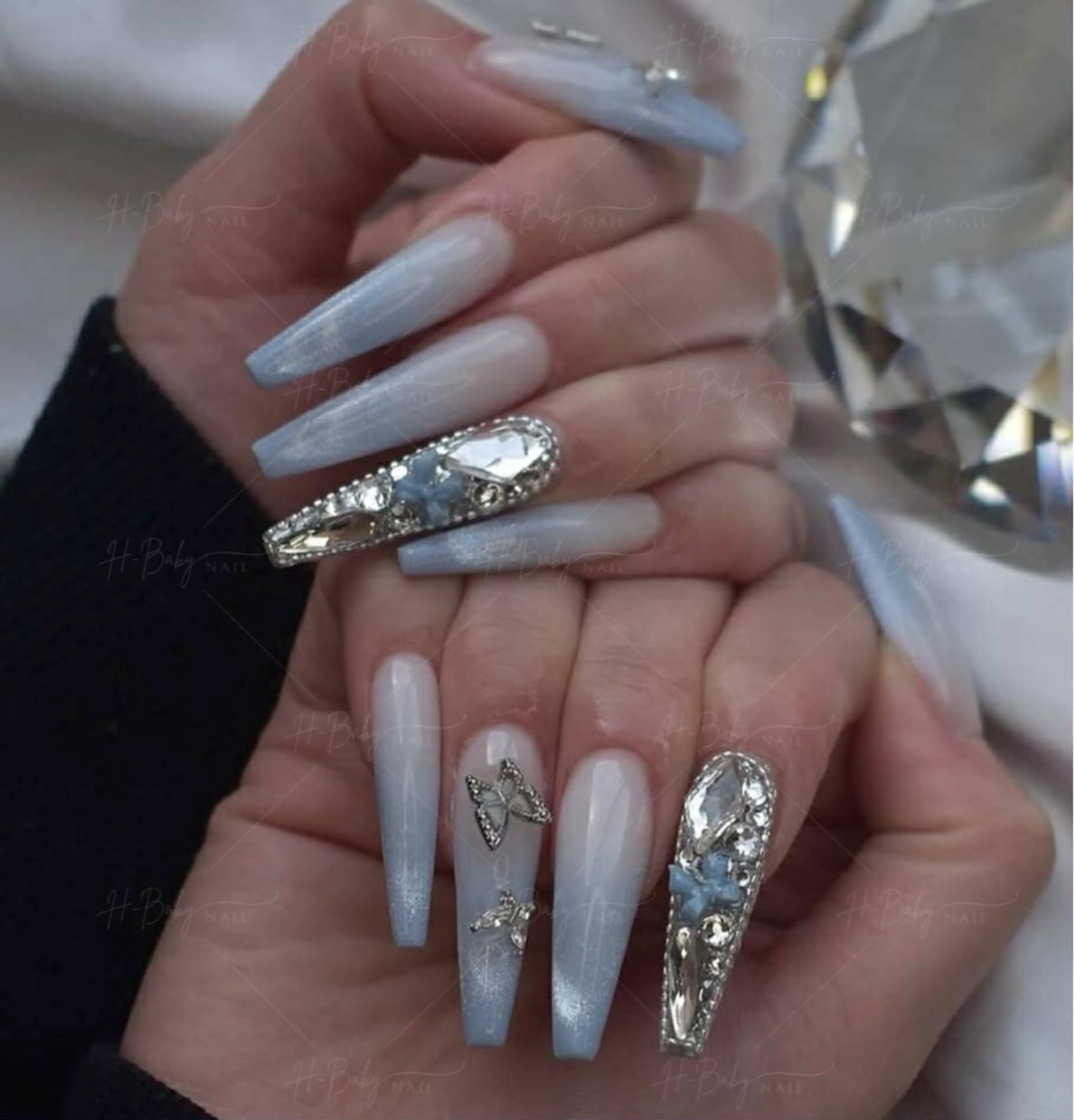 ネイル フレンチネイル ジェルネイル ハロウィン キラキラネイル 韓国ネイル ハンドネイル H.baby Nail Salonのネイルデザイン