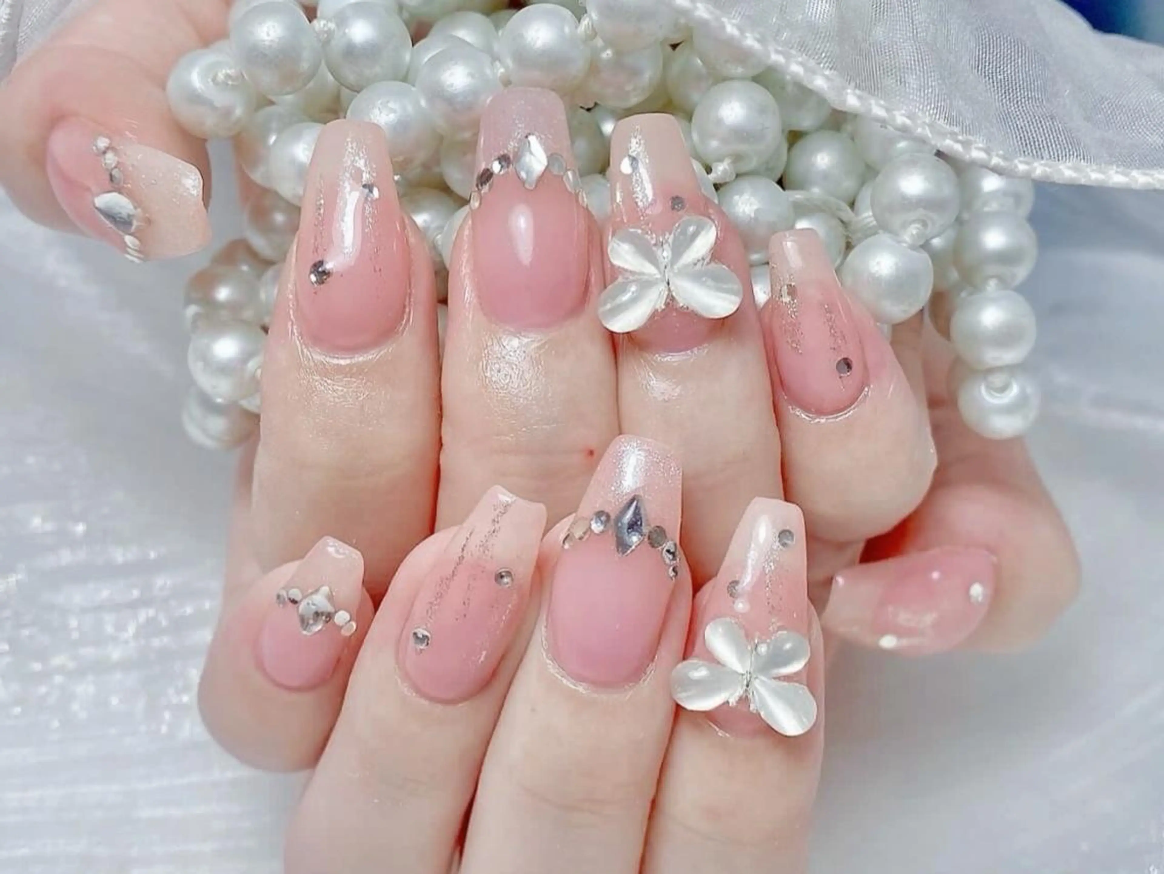 ネイル Aurum nailのネイルデザイン