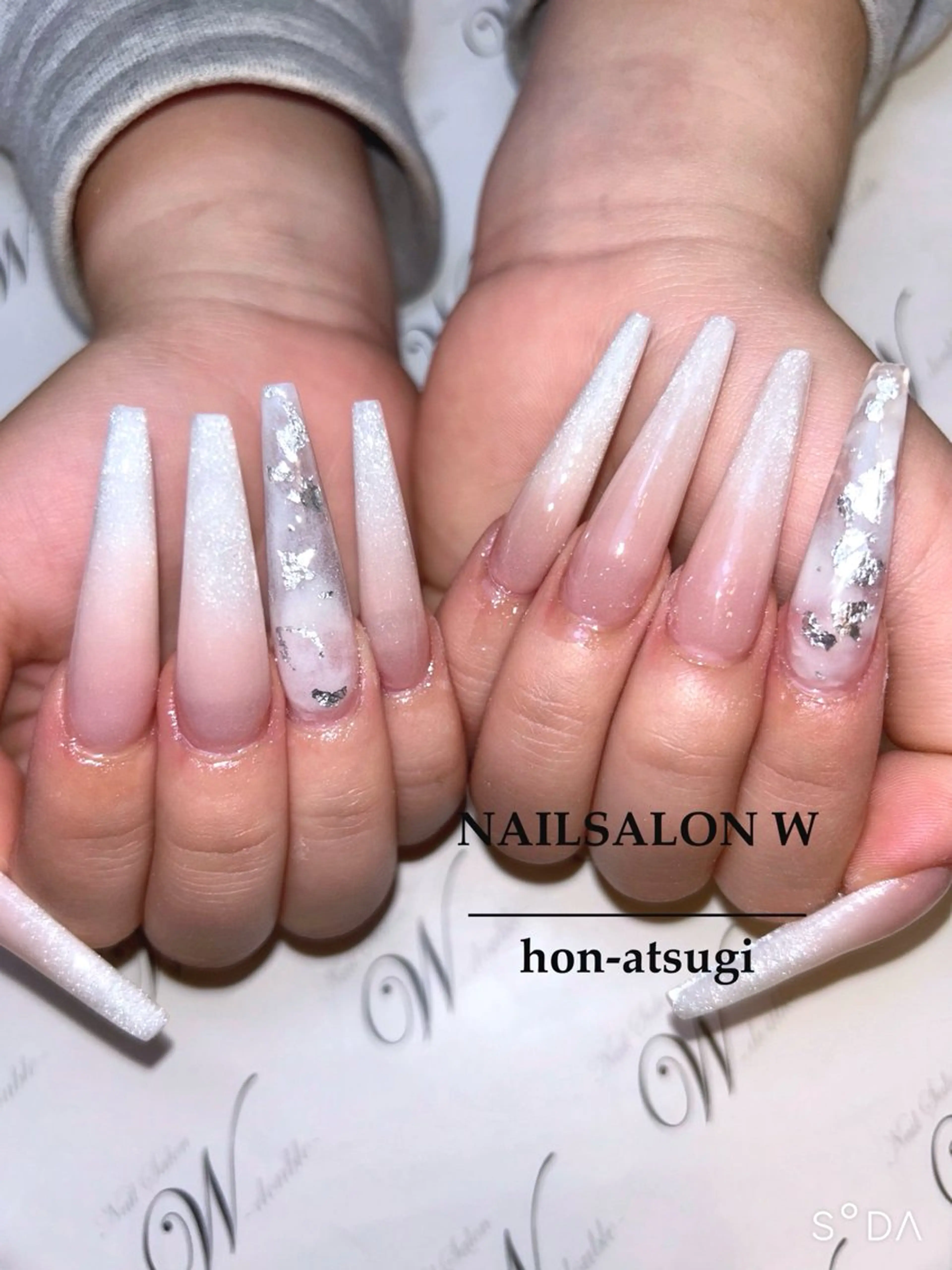 ロング ロング ハンドネイル ネイルサロン ダブルのネイルデザイン