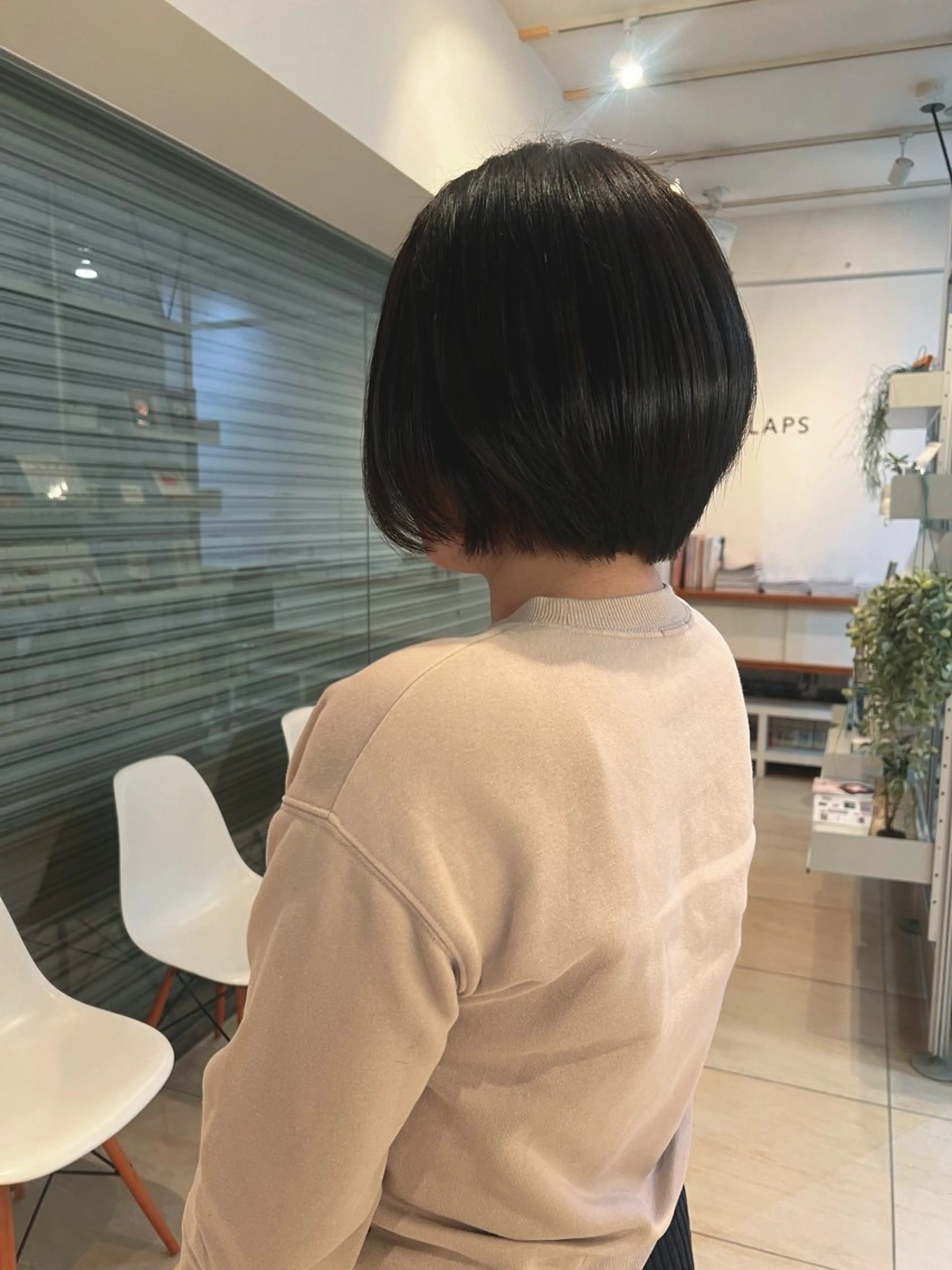 ショート リリカ🐈‍⬛ブリー チカラー/上永谷のヘアスタイル