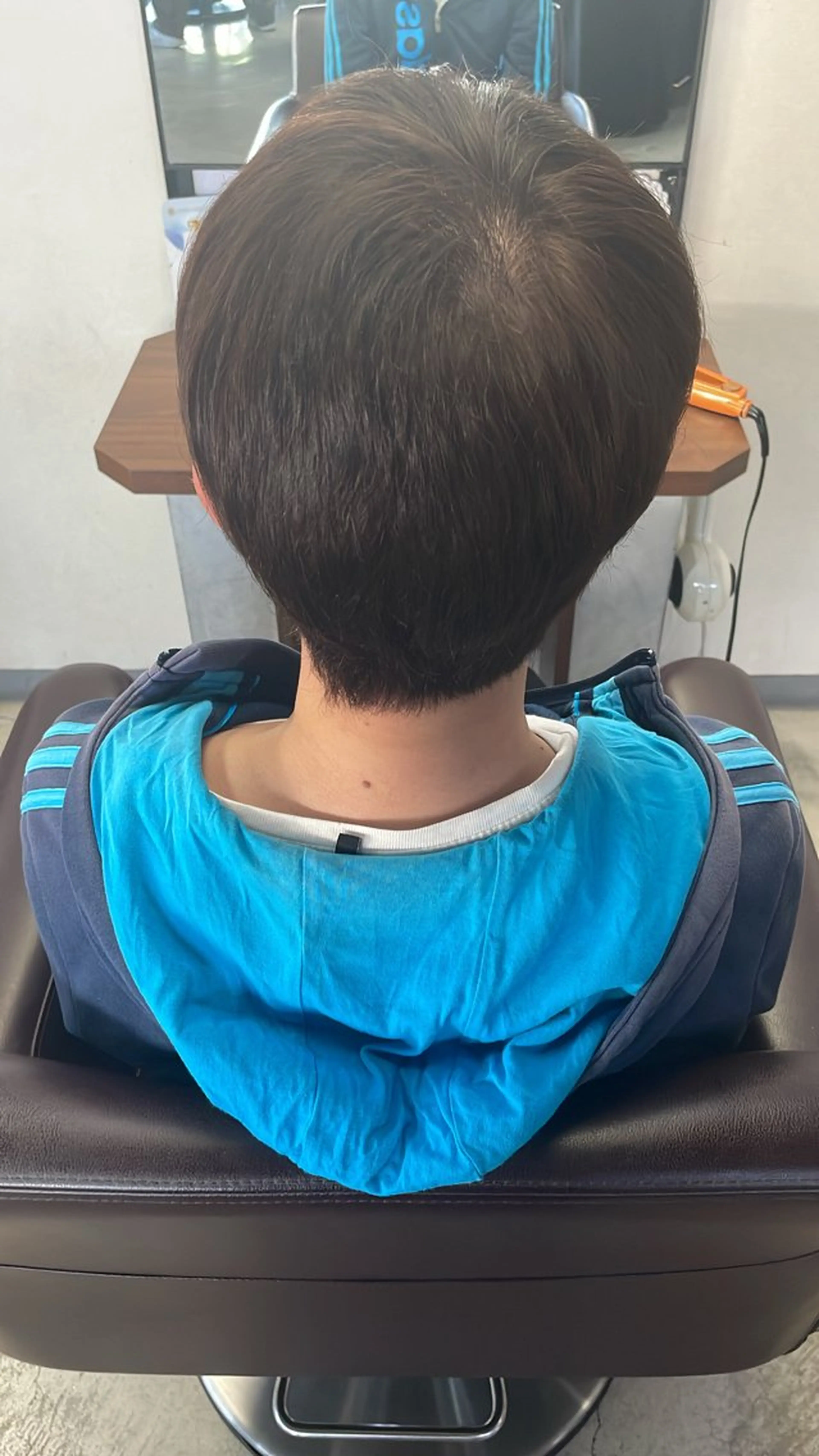 ショート カラー 石川 明歌音のヘアスタイル